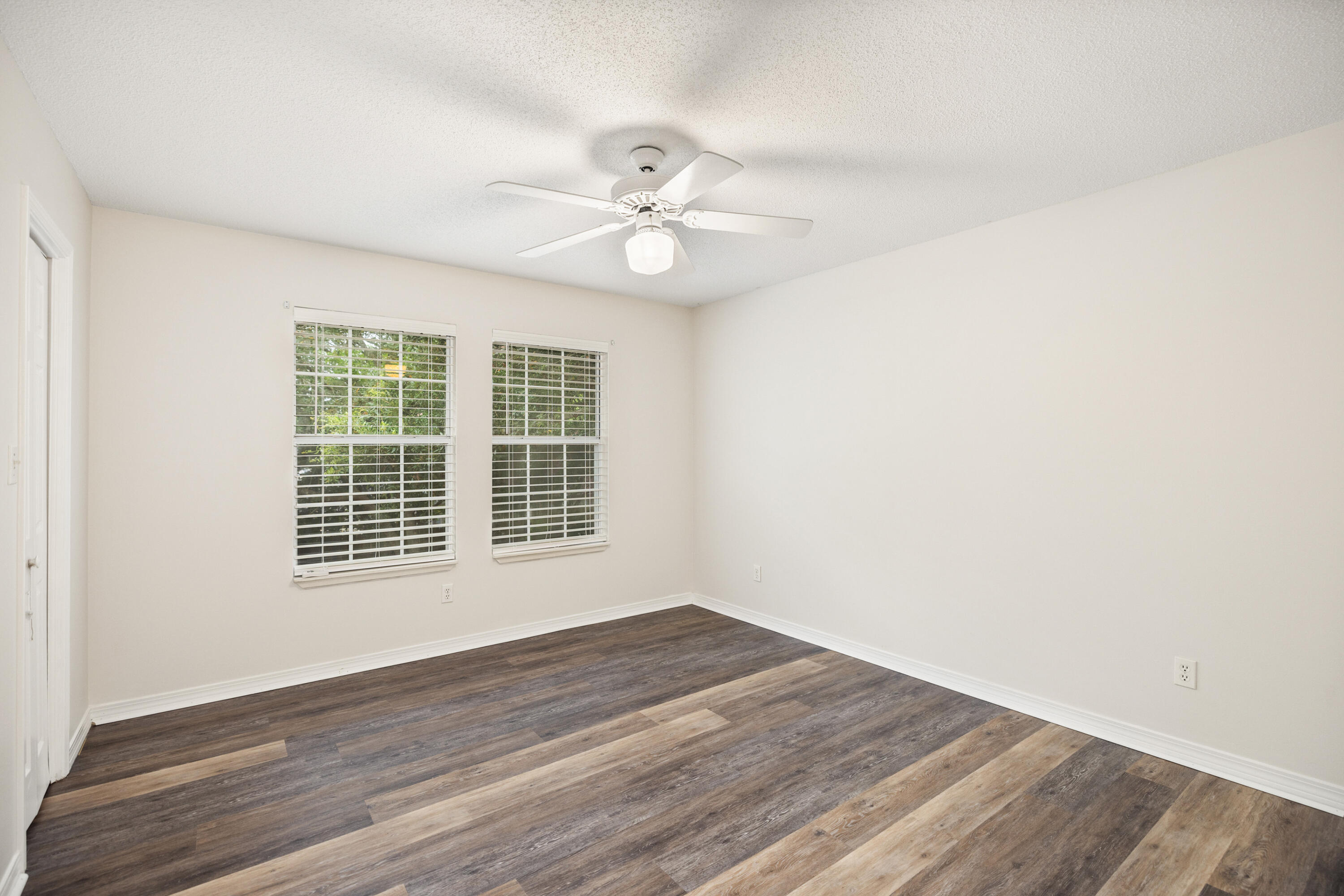 PARKWOOD ESTATES PH 1 BLUEWATER BAY - Residential Lease