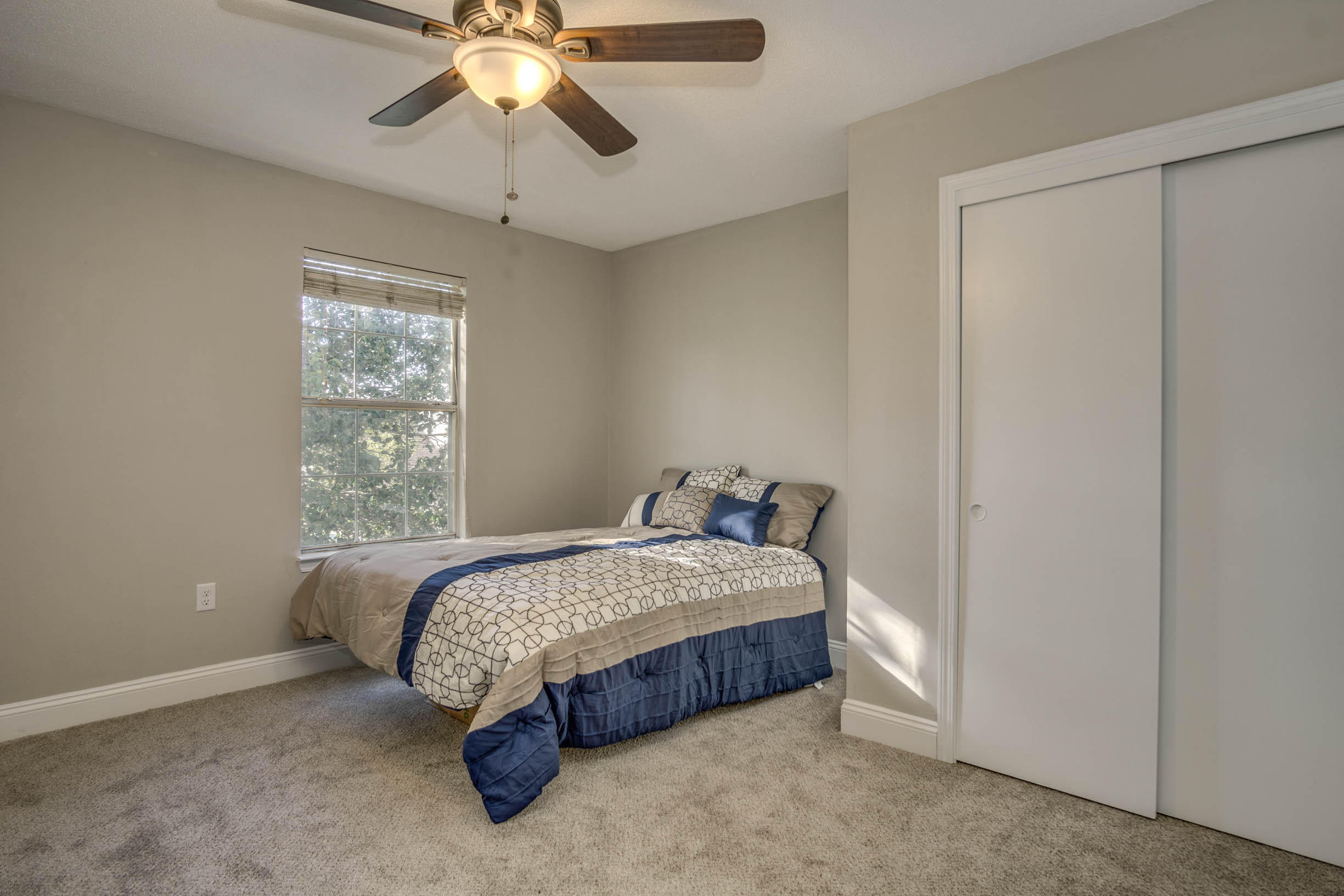 BRISTOL PARK - Residential