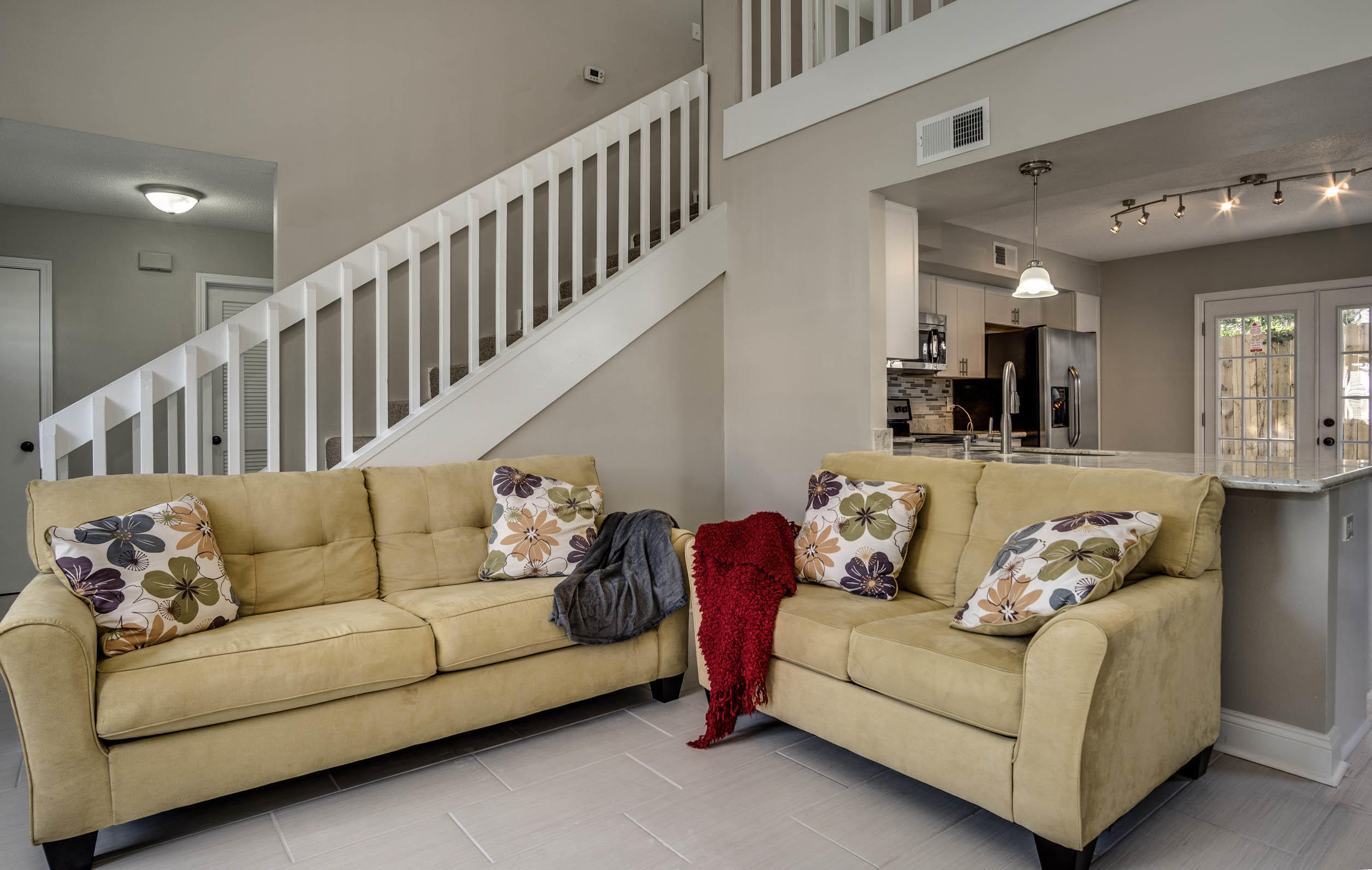 BRISTOL PARK - Residential