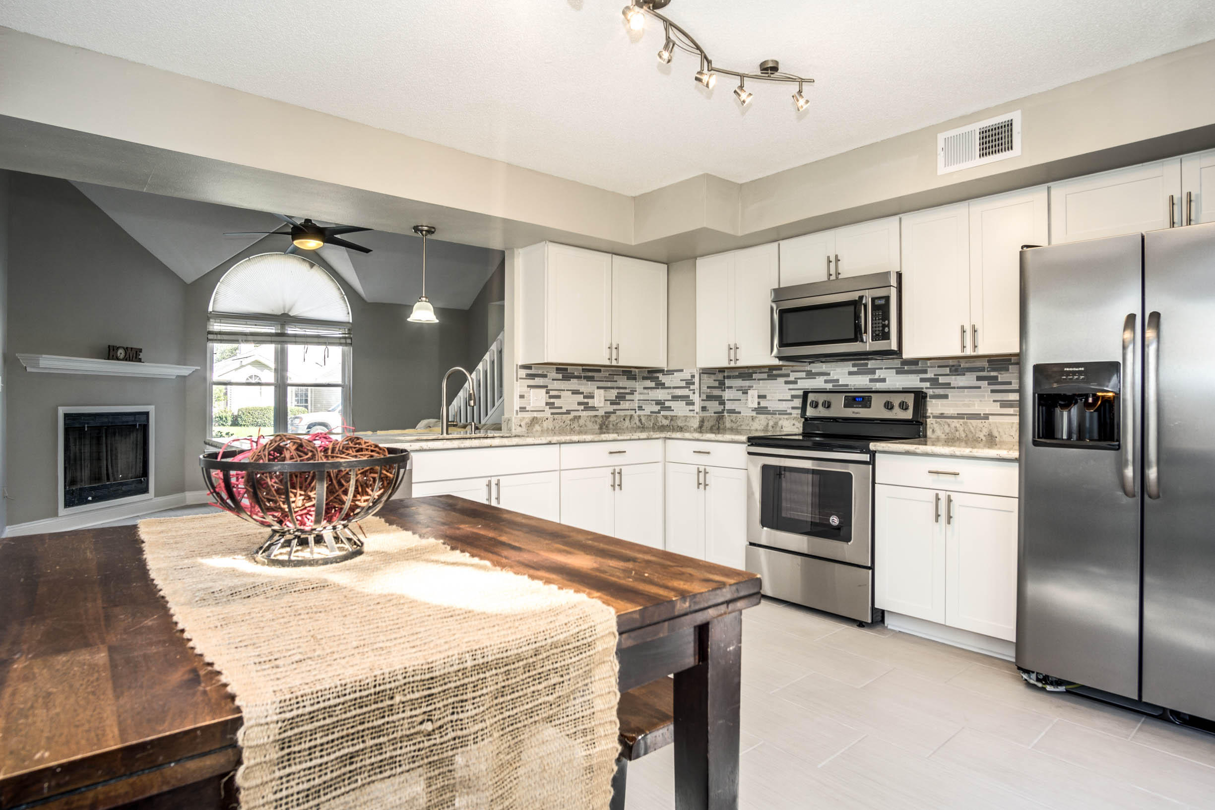 BRISTOL PARK - Residential