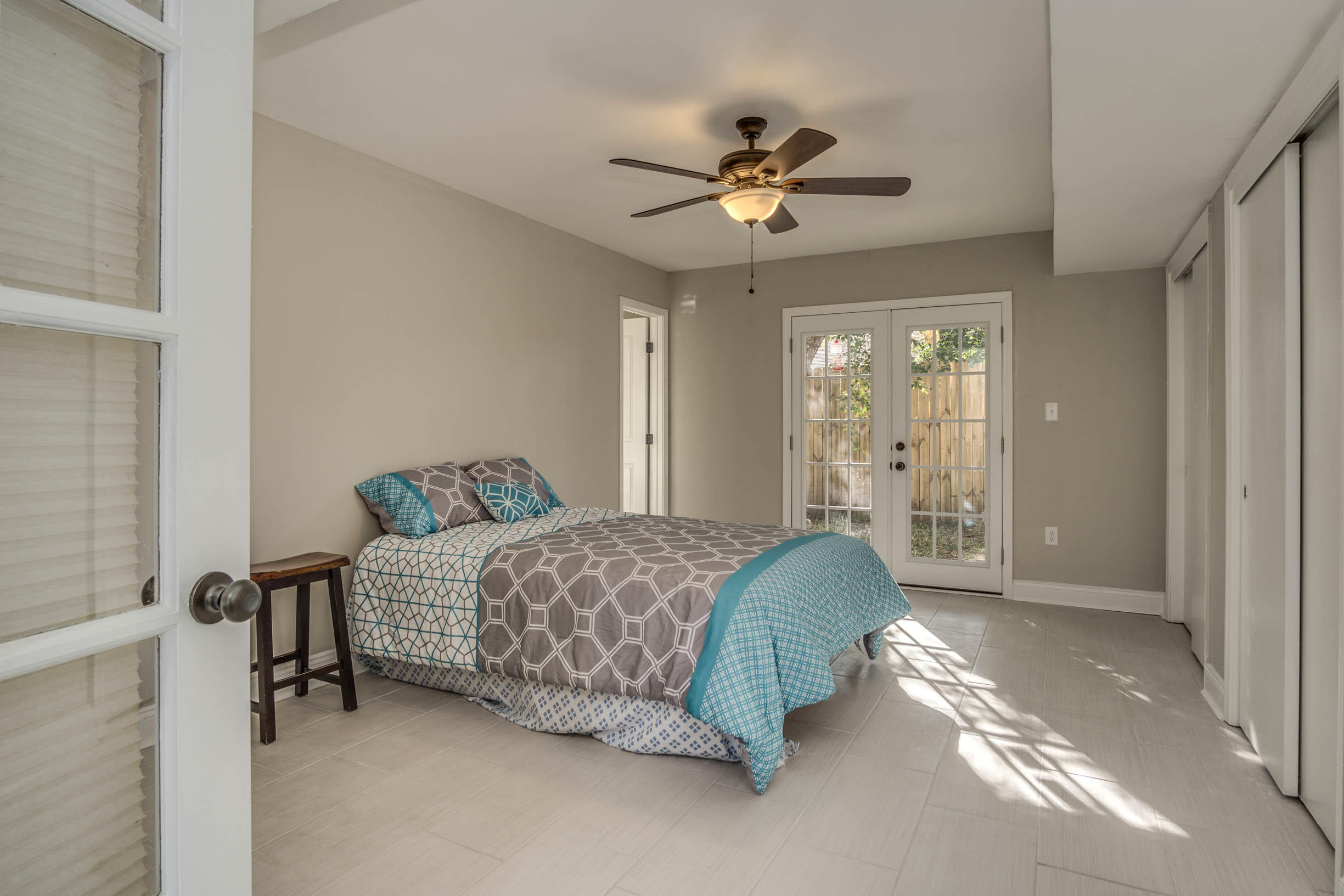 BRISTOL PARK - Residential