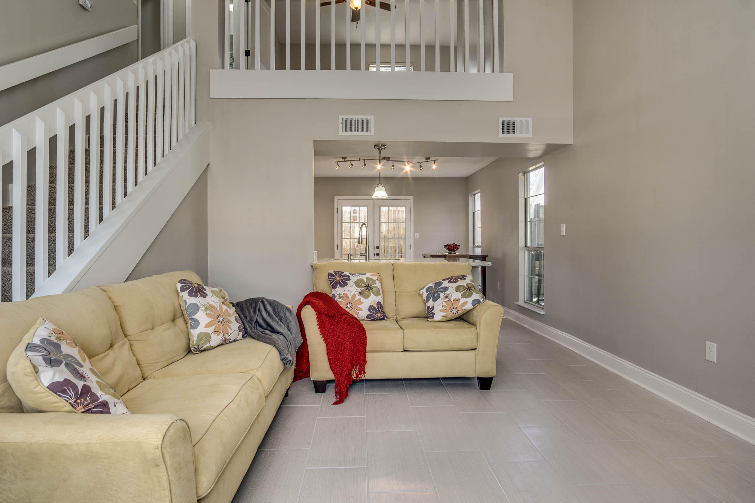 BRISTOL PARK - Residential