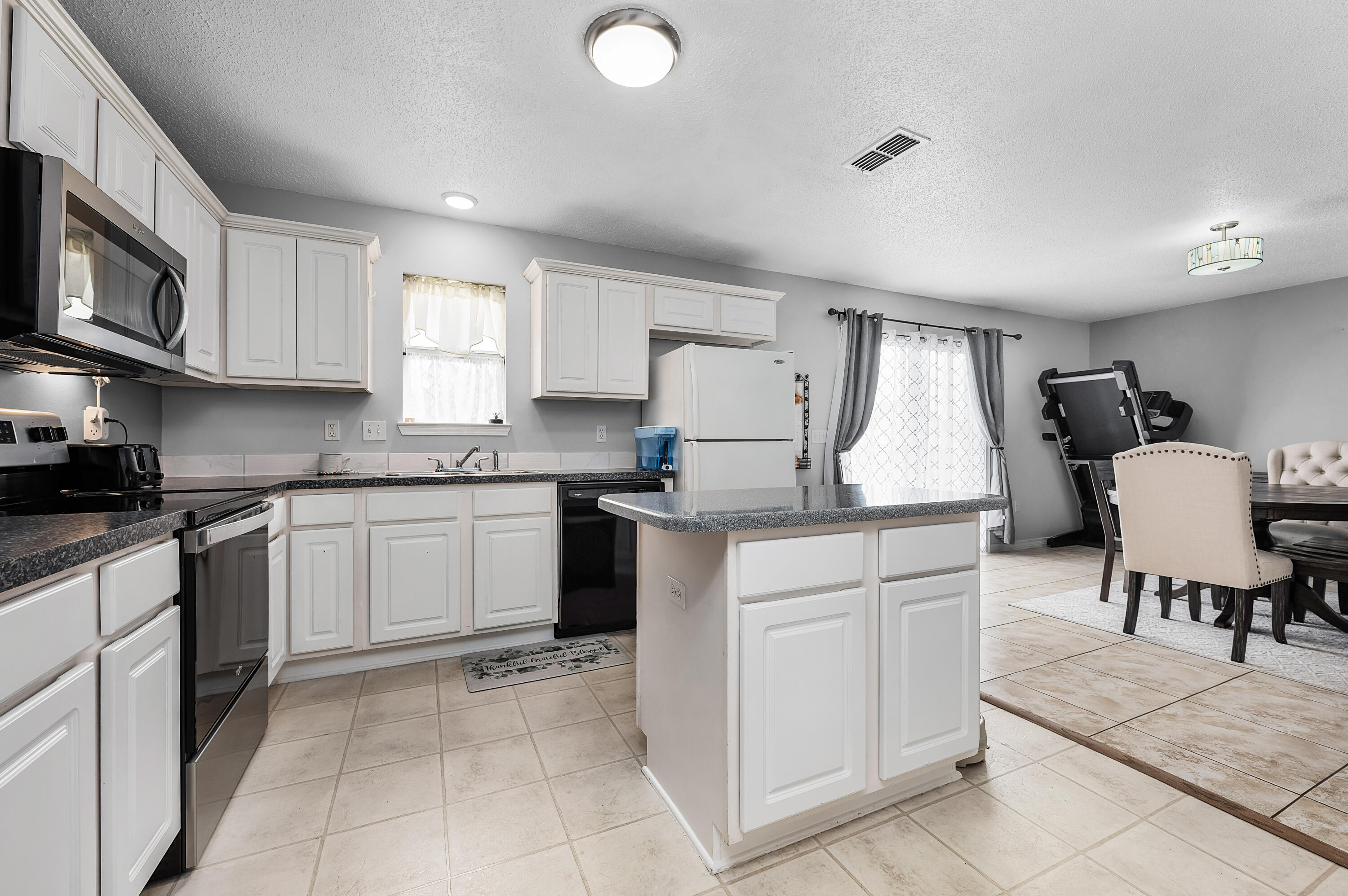 REDSTONE ESTATES - Residential
