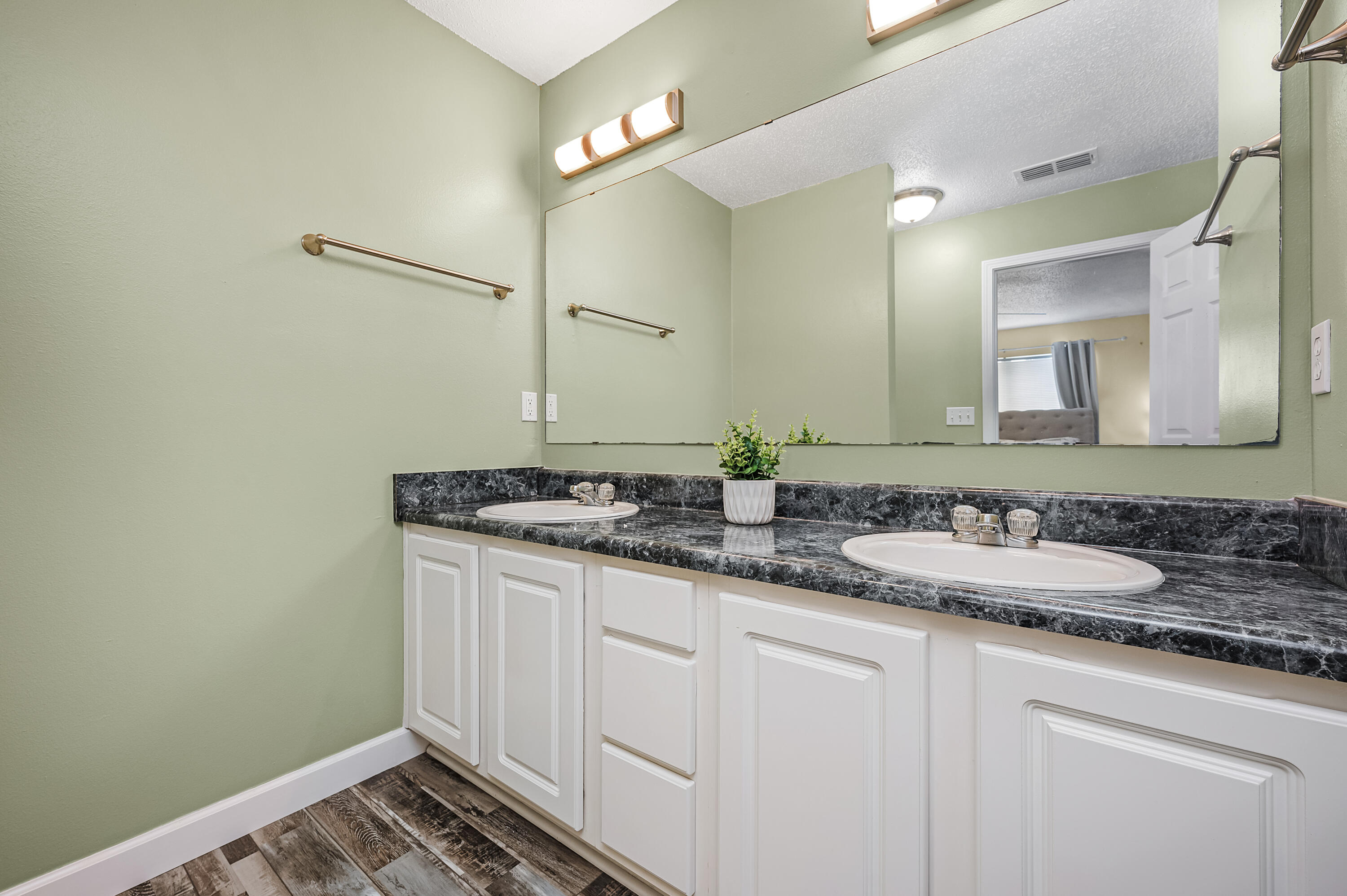 REDSTONE ESTATES - Residential