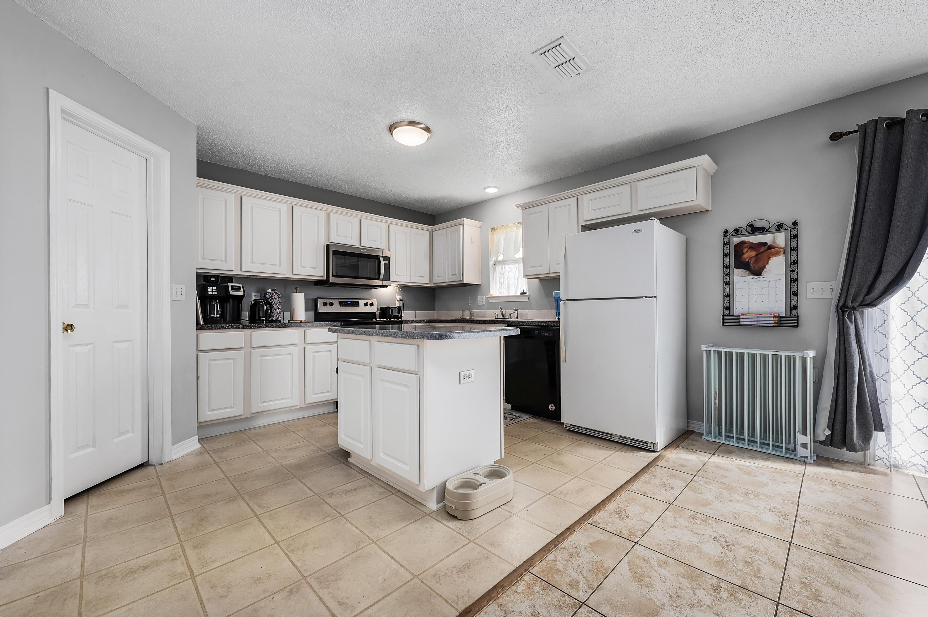 REDSTONE ESTATES - Residential