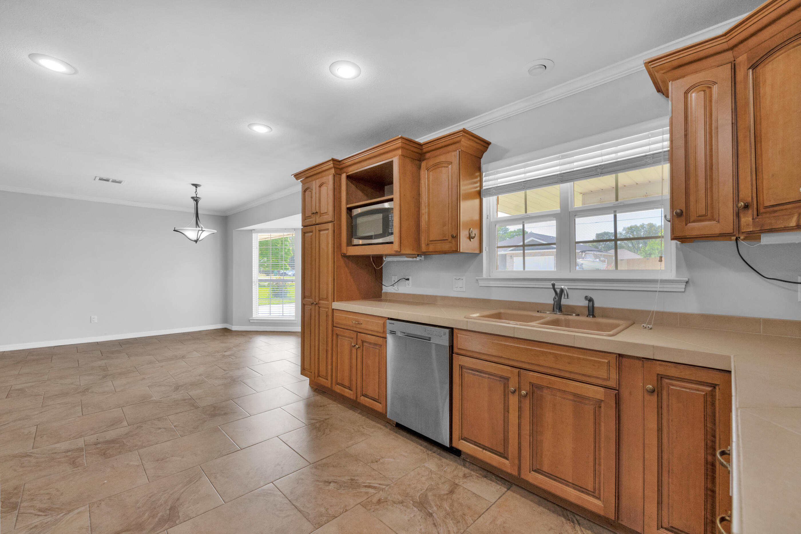 BAYOU POQUITO - Residential