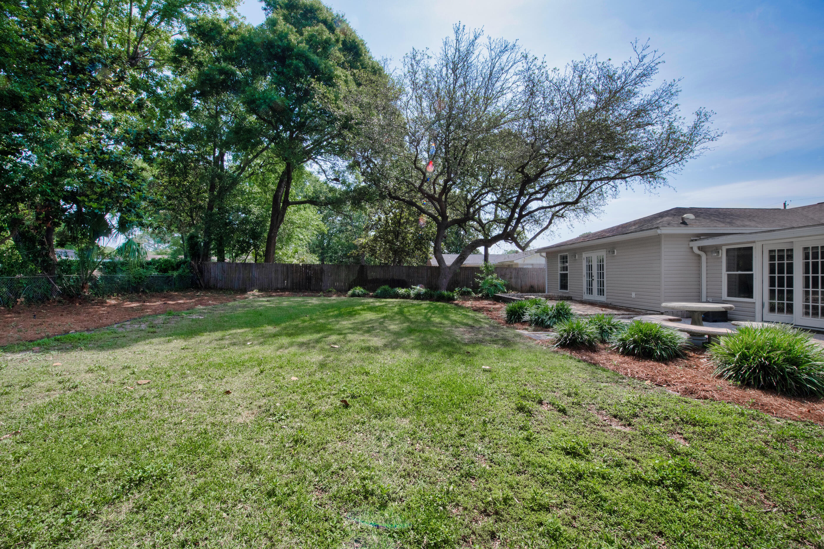 BAYOU POQUITO - Residential