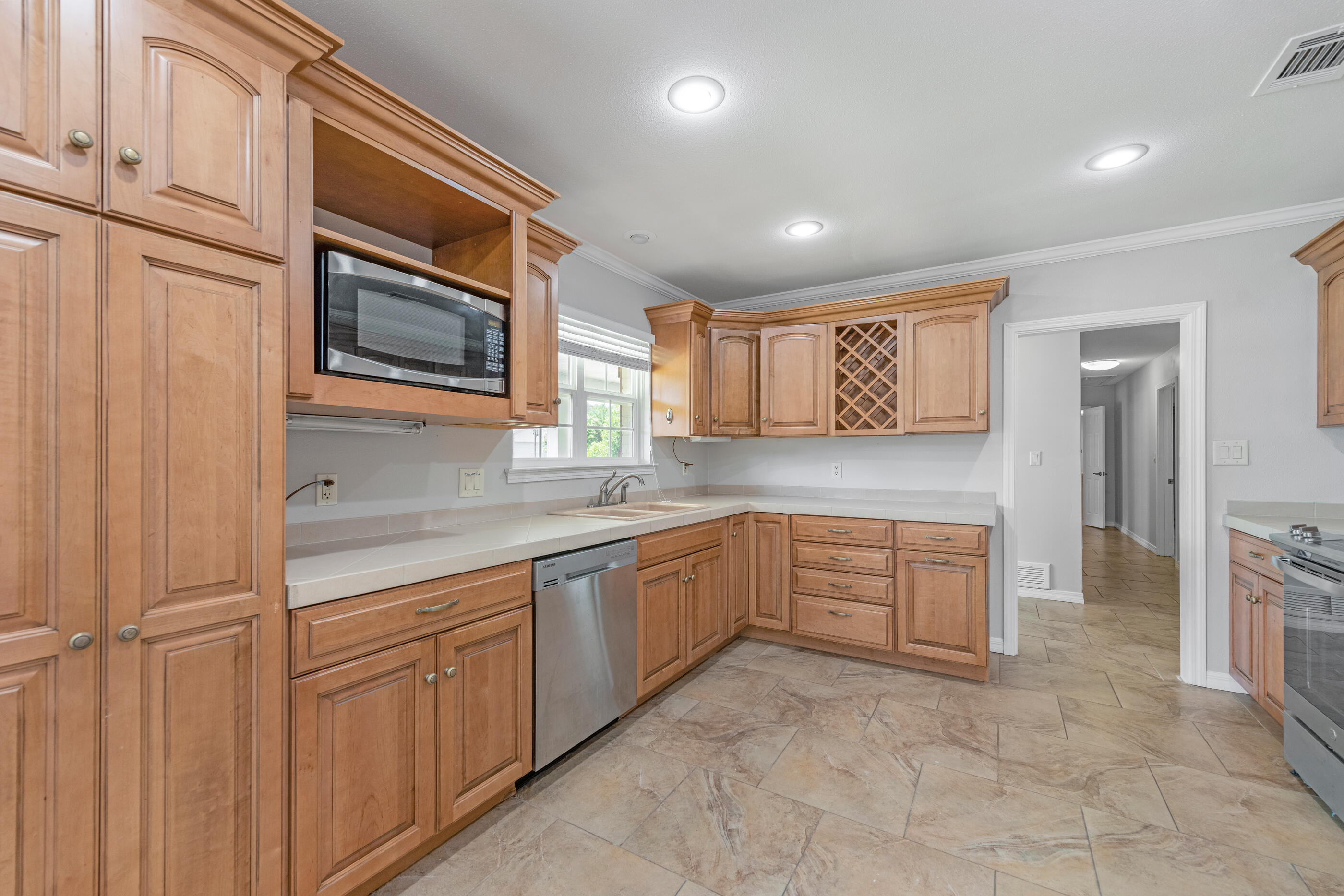 BAYOU POQUITO - Residential