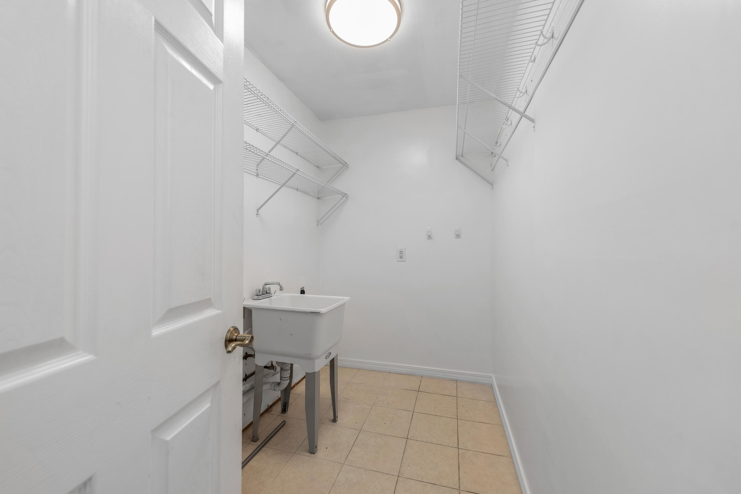 BAYOU POQUITO - Residential