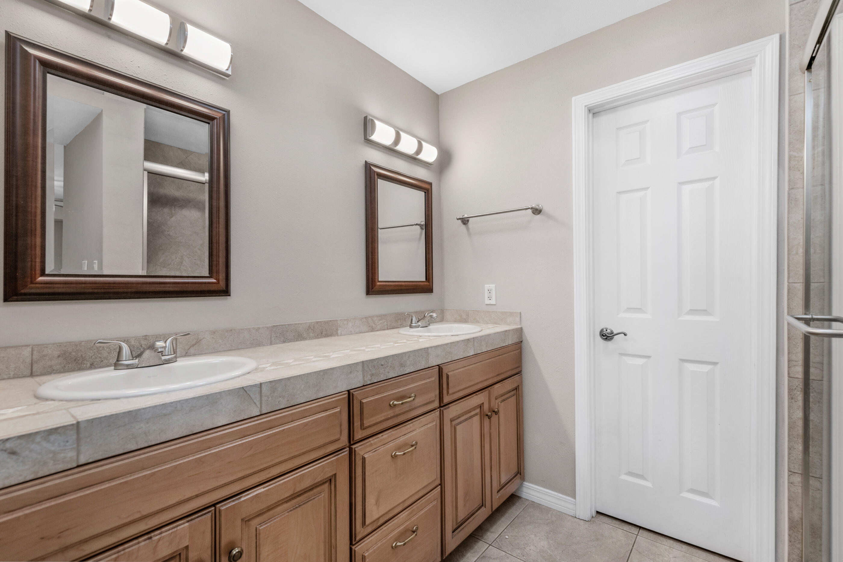 BAYOU POQUITO - Residential