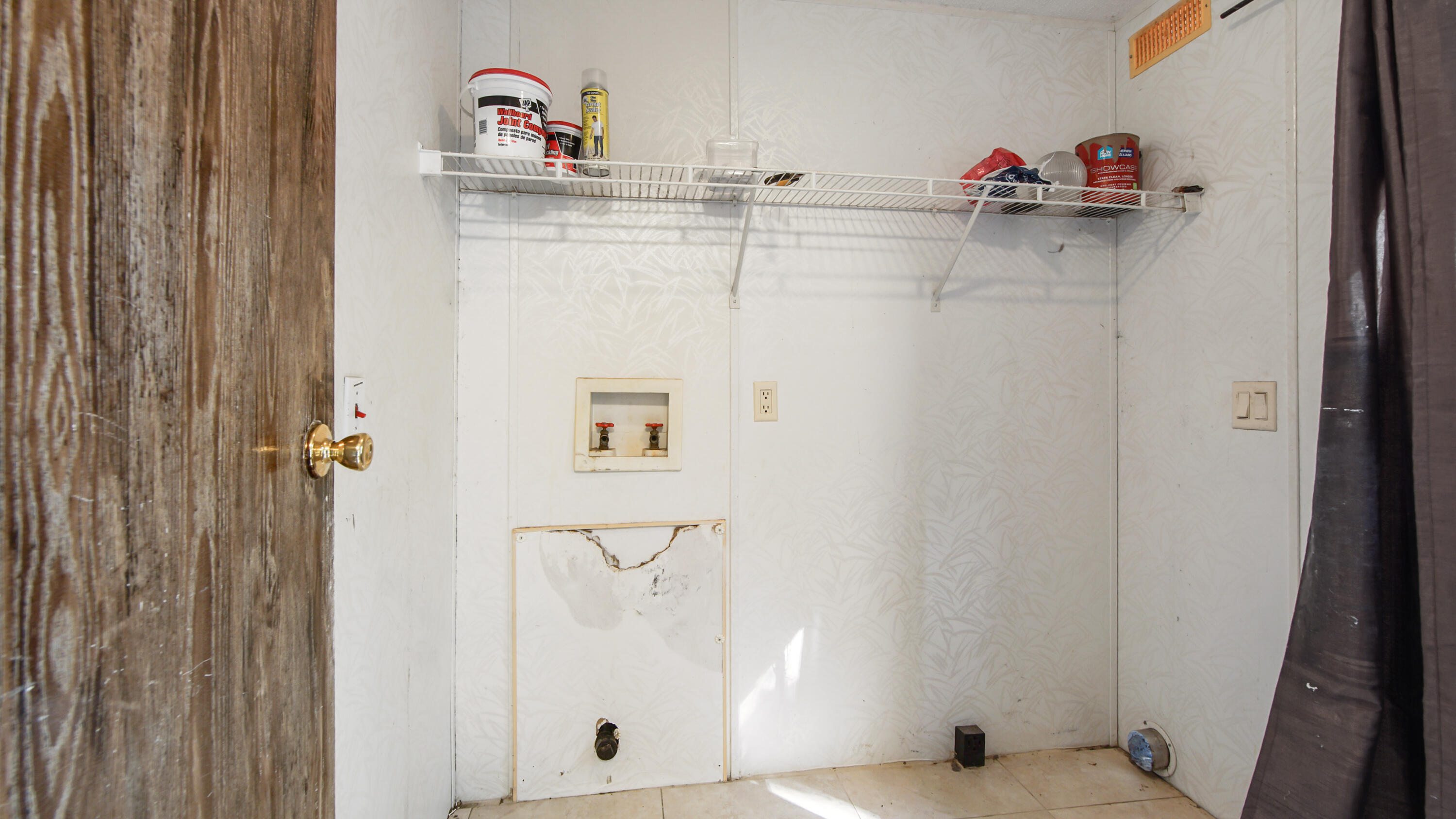 OAKWOOD HILLS UNIT 1 - Residential