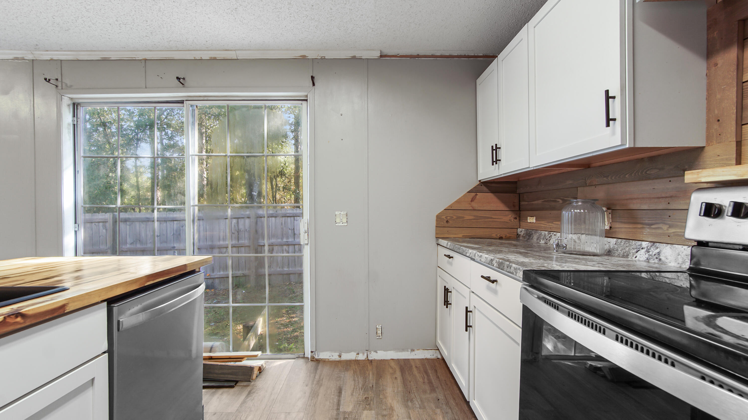 OAKWOOD HILLS UNIT 1 - Residential