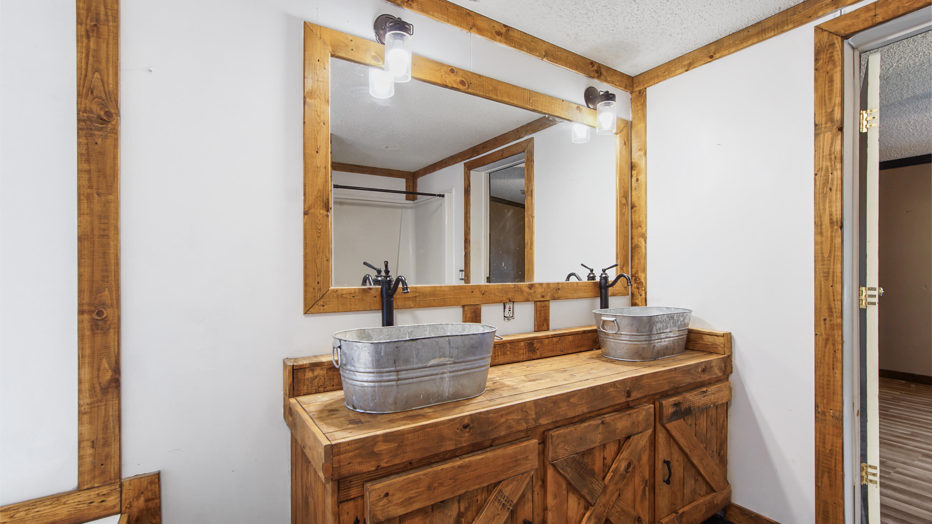 OAKWOOD HILLS UNIT 1 - Residential