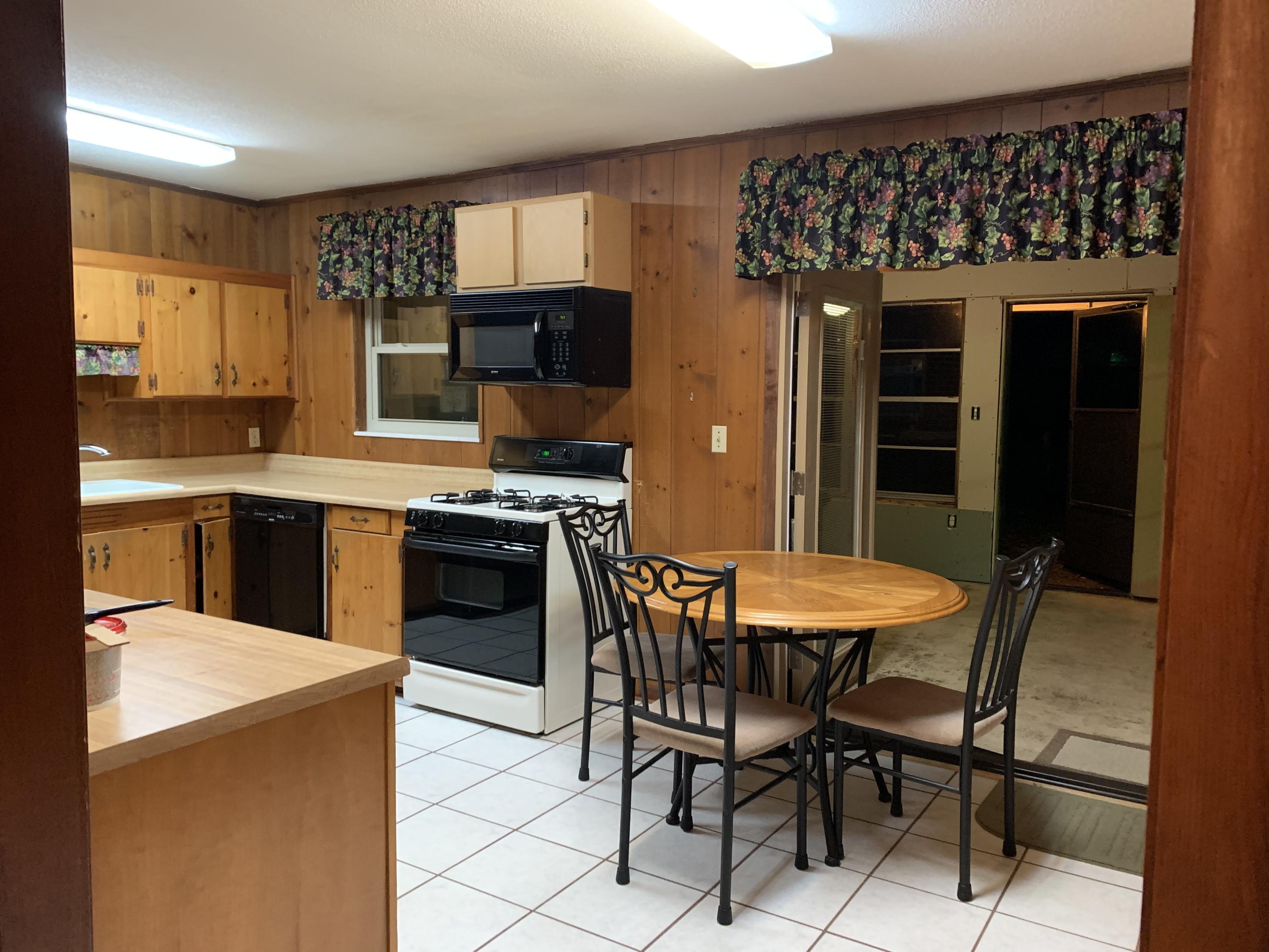 CALHOUN S/D TO DESTIN - Residential