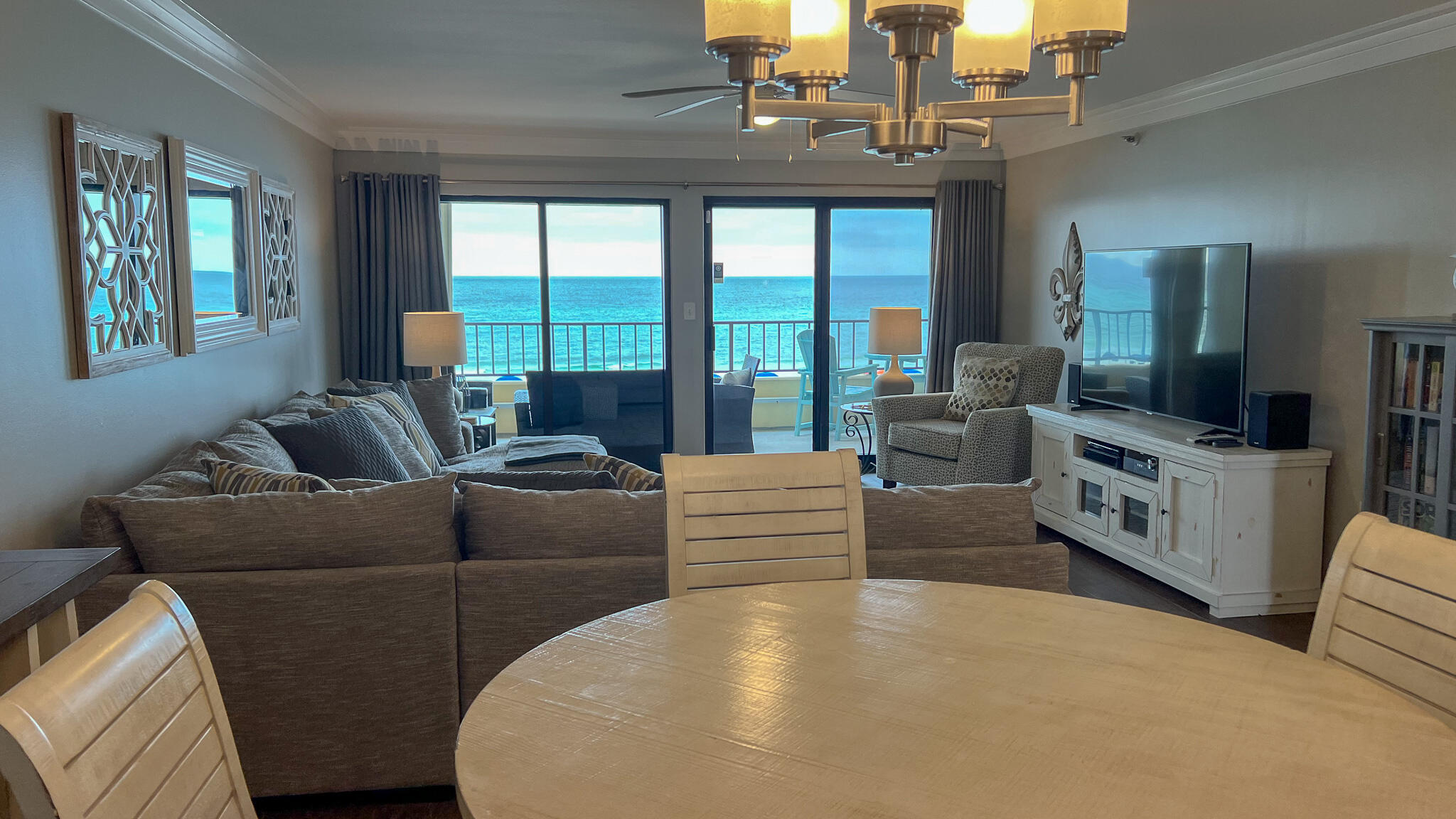 SURF DWELLER CONDO - Residential