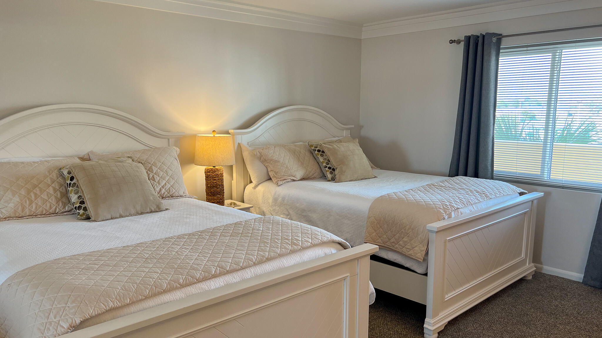 SURF DWELLER CONDO - Residential