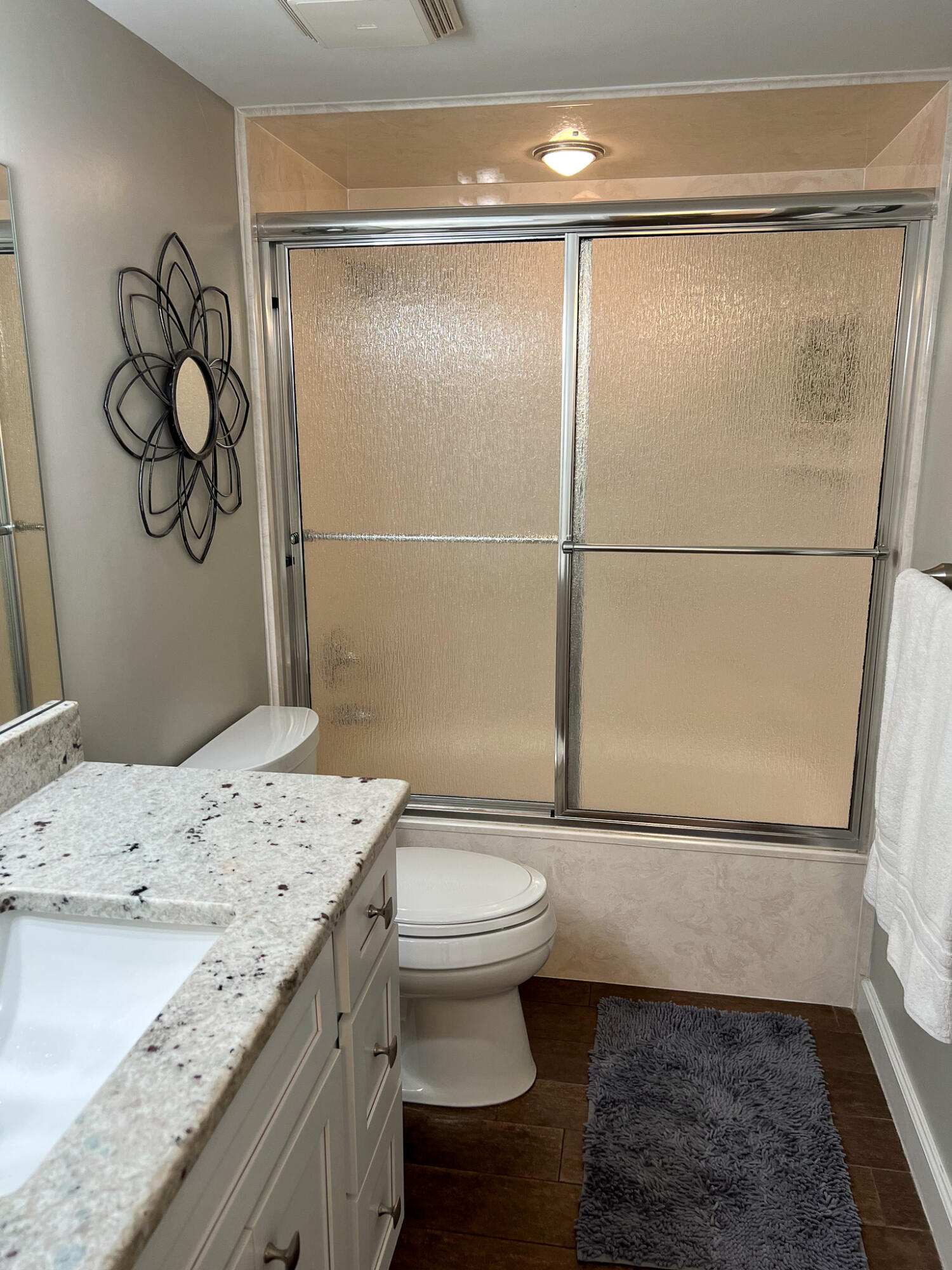 SURF DWELLER CONDO - Residential