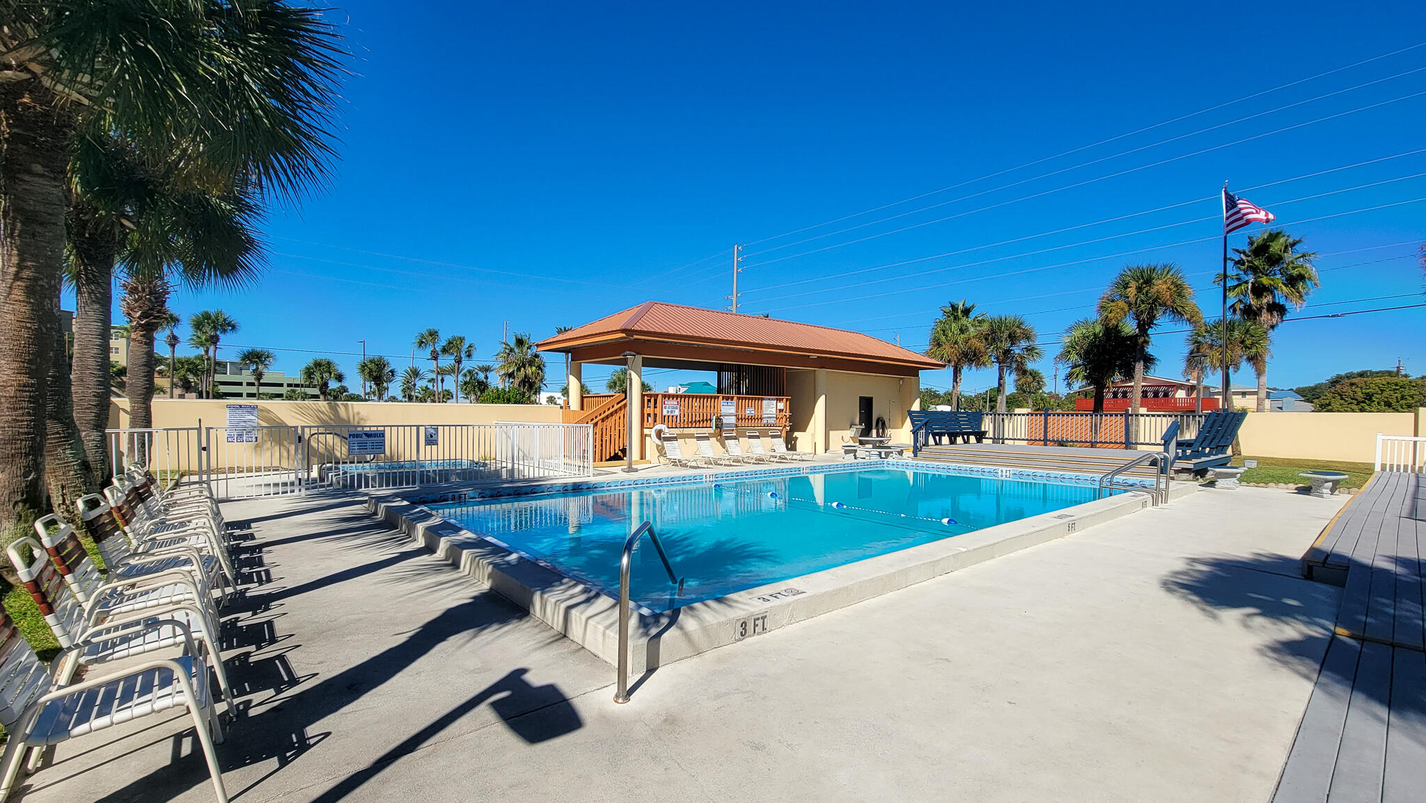 SURF DWELLER CONDO - Residential