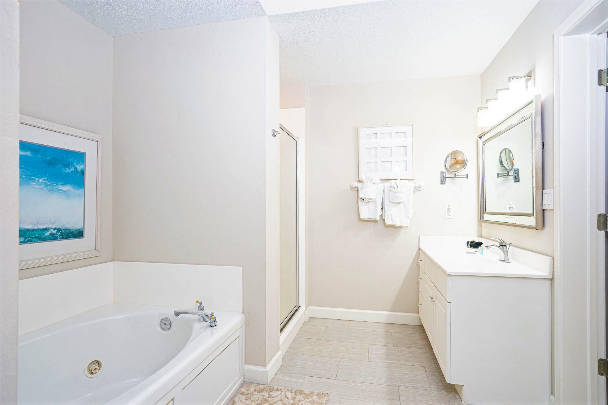 INN AT BLUE MOUNTAIN BEACH - Residential