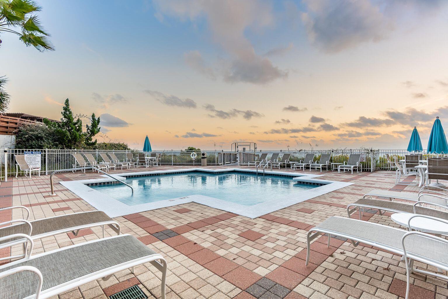 INN AT BLUE MOUNTAIN BEACH - Residential