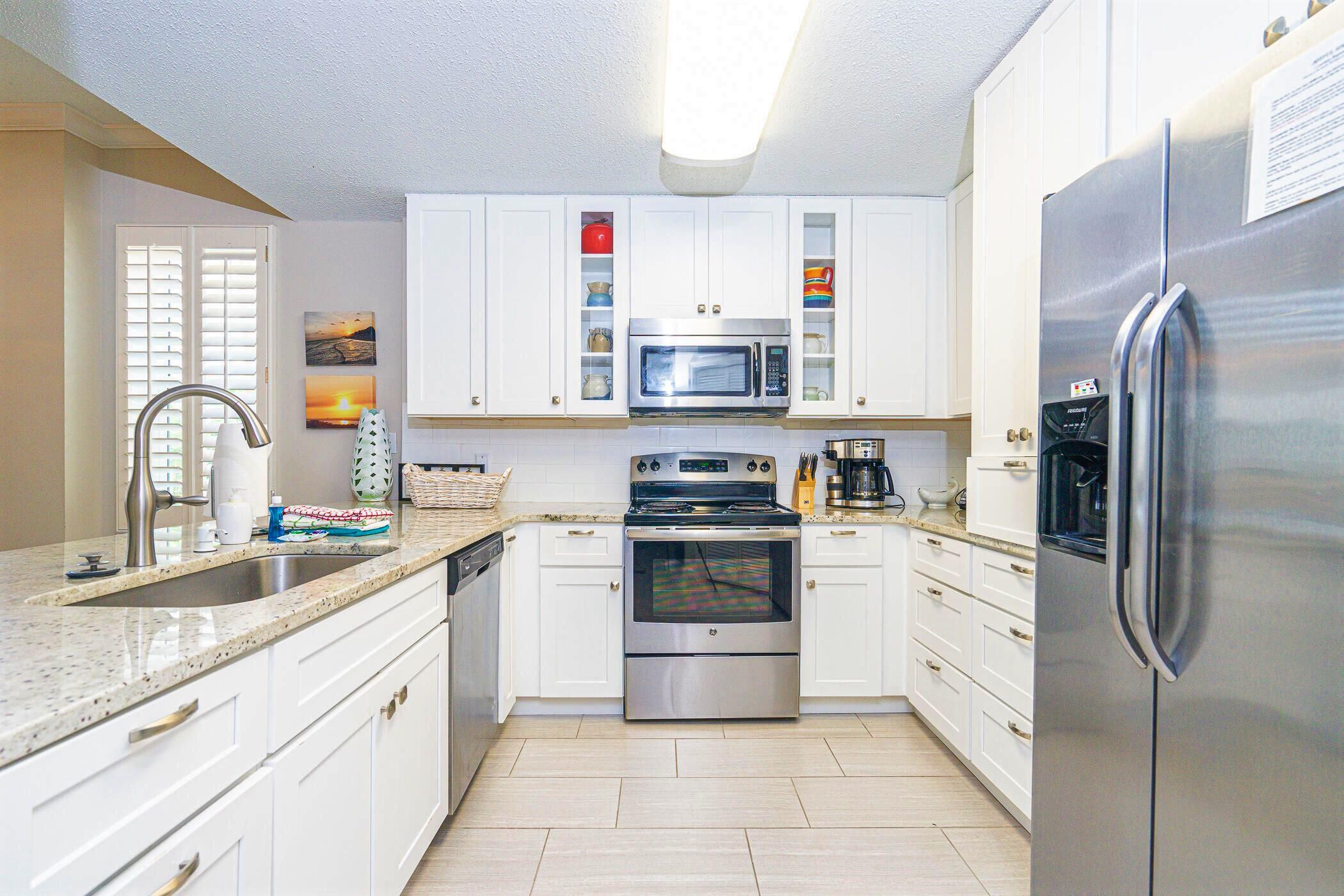 INN AT BLUE MOUNTAIN BEACH - Residential