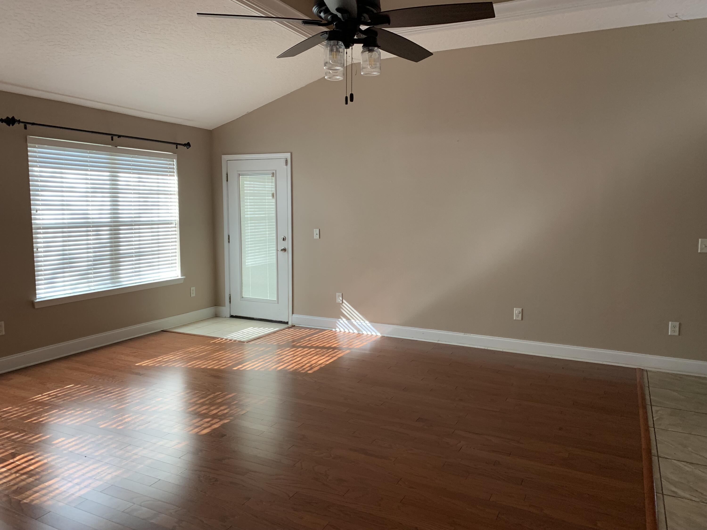 BRIDGEPORT COLONY - Residential Lease