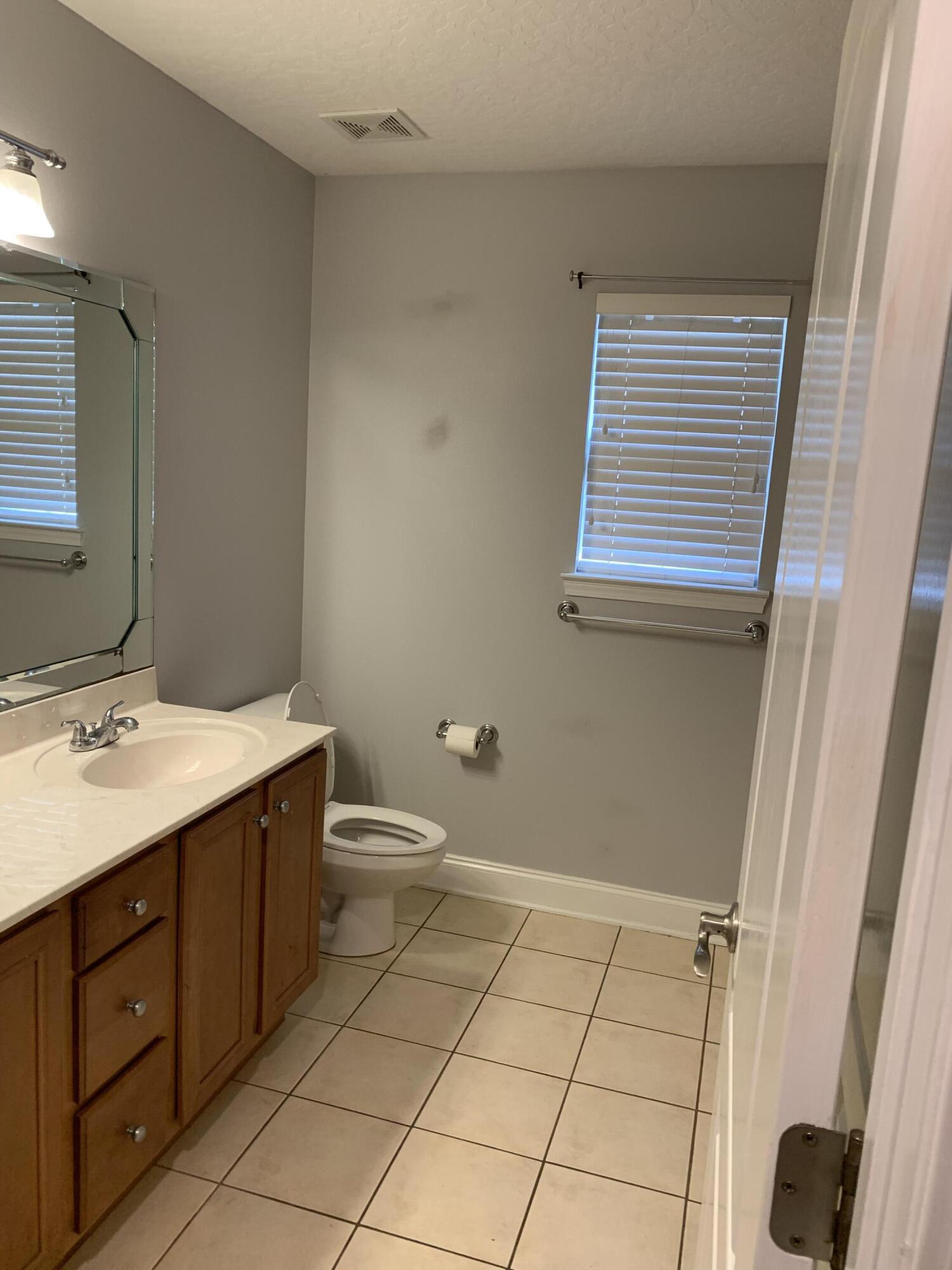 BRIDGEPORT COLONY - Residential Lease