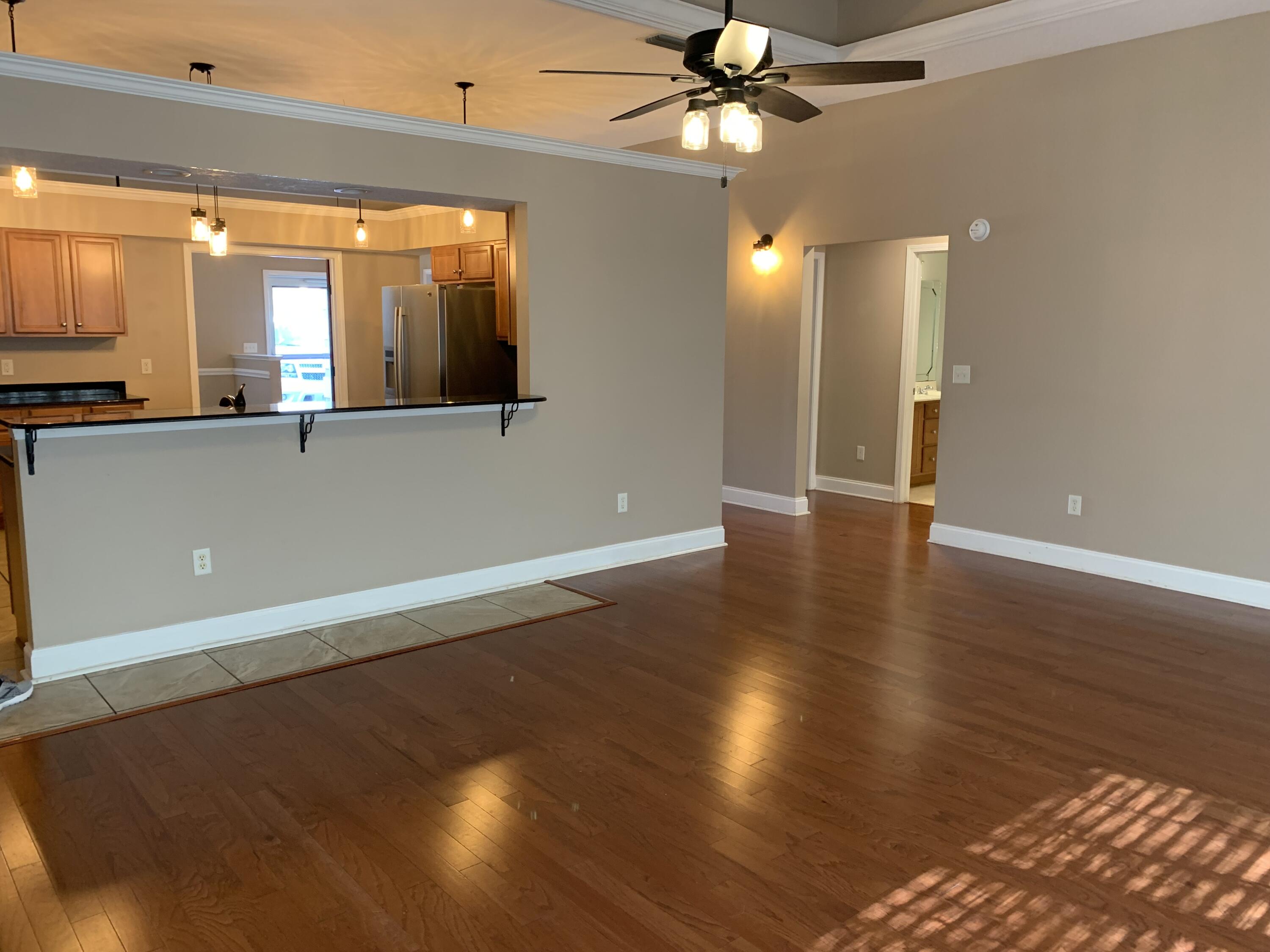 BRIDGEPORT COLONY - Residential Lease