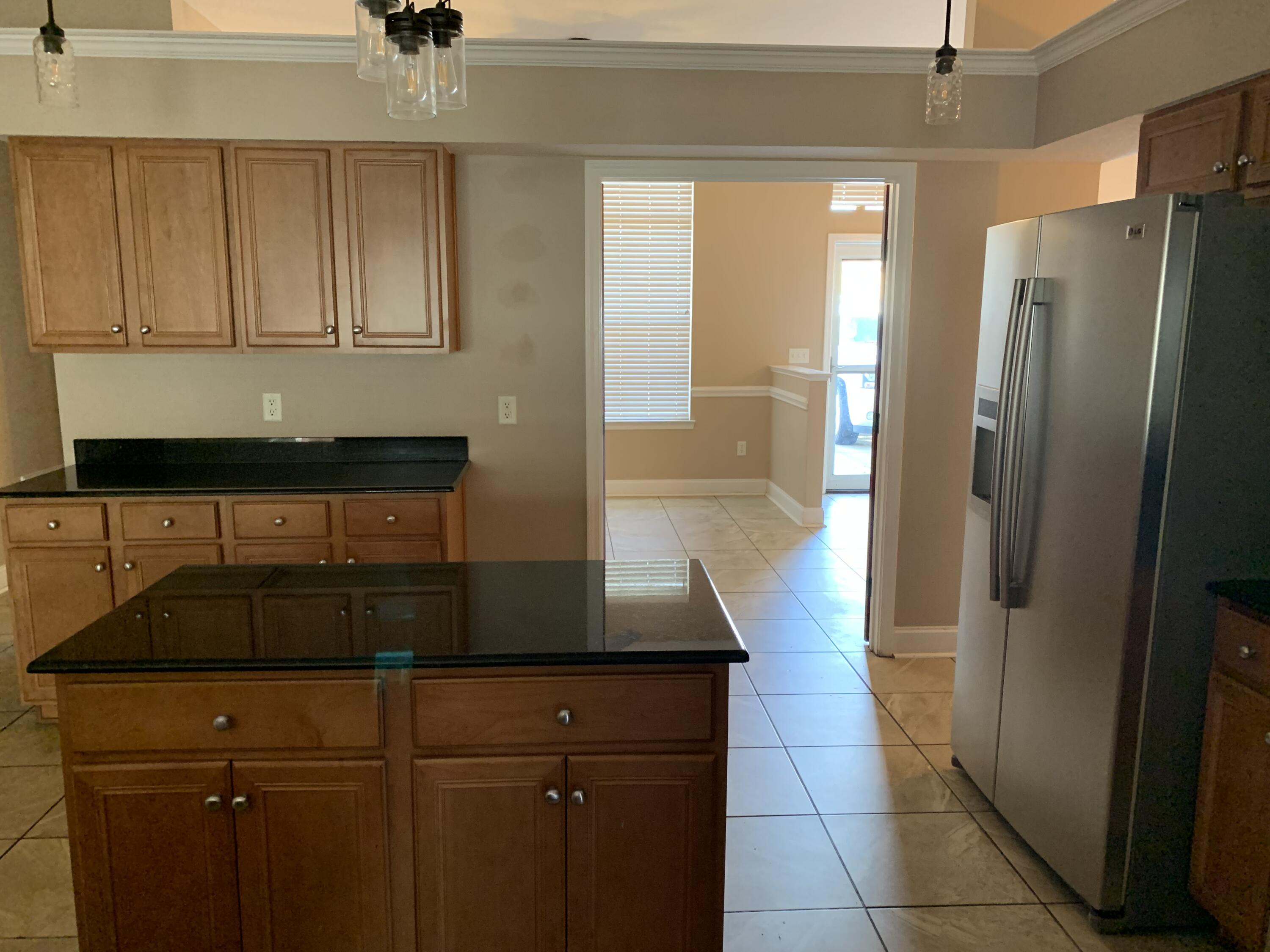 BRIDGEPORT COLONY - Residential Lease