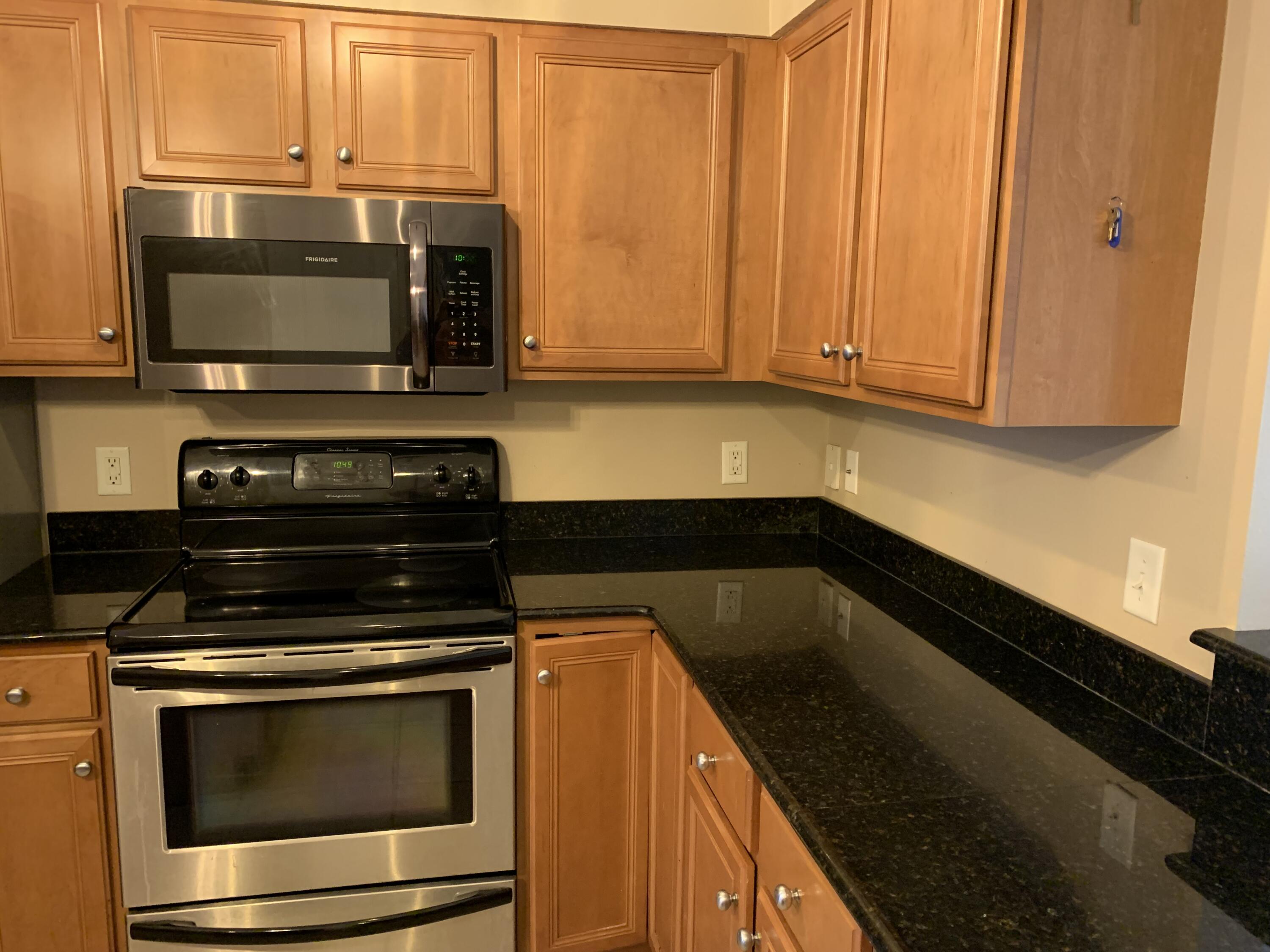 BRIDGEPORT COLONY - Residential Lease