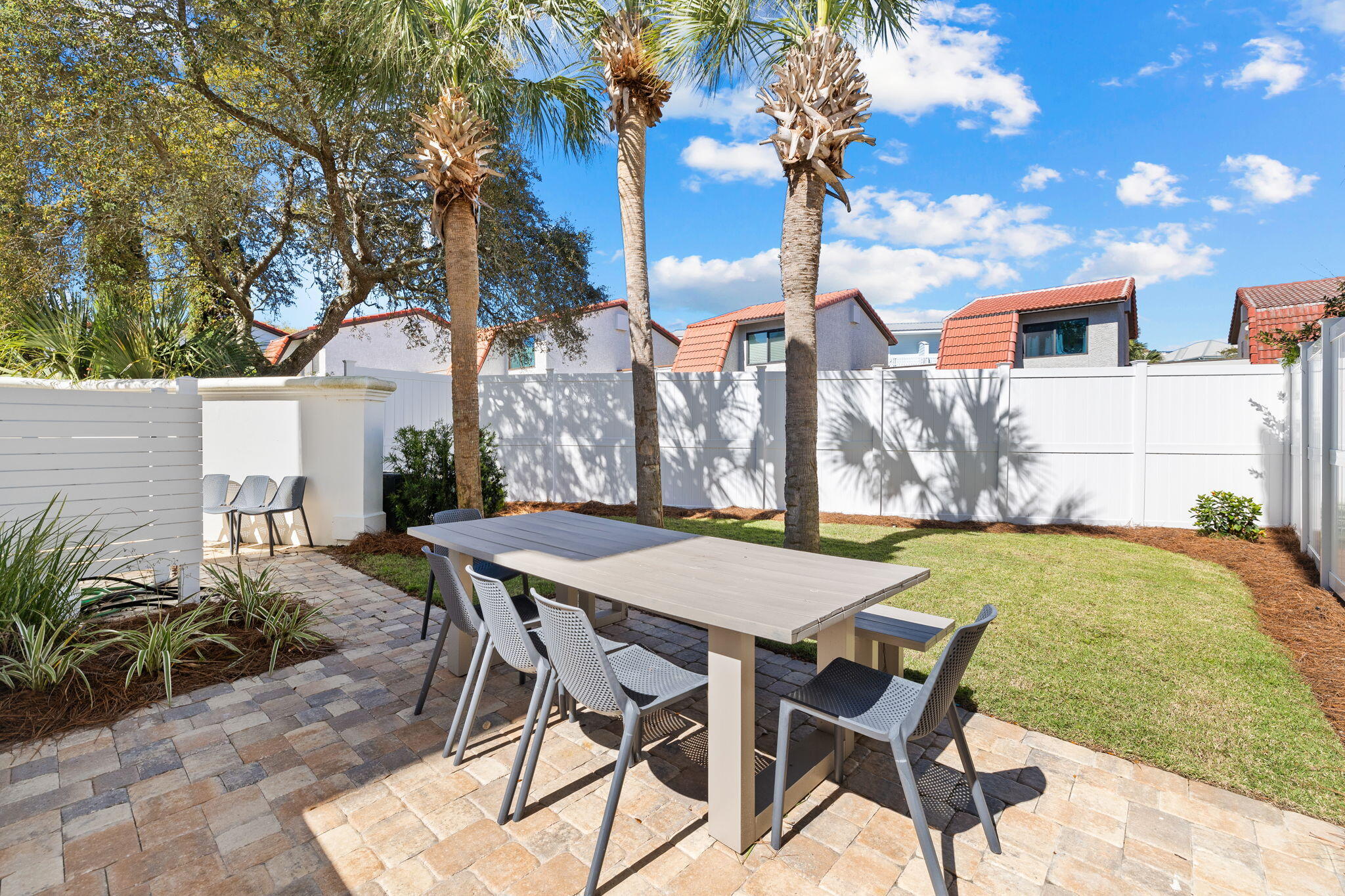 PALMEIRA VILLAS - Residential