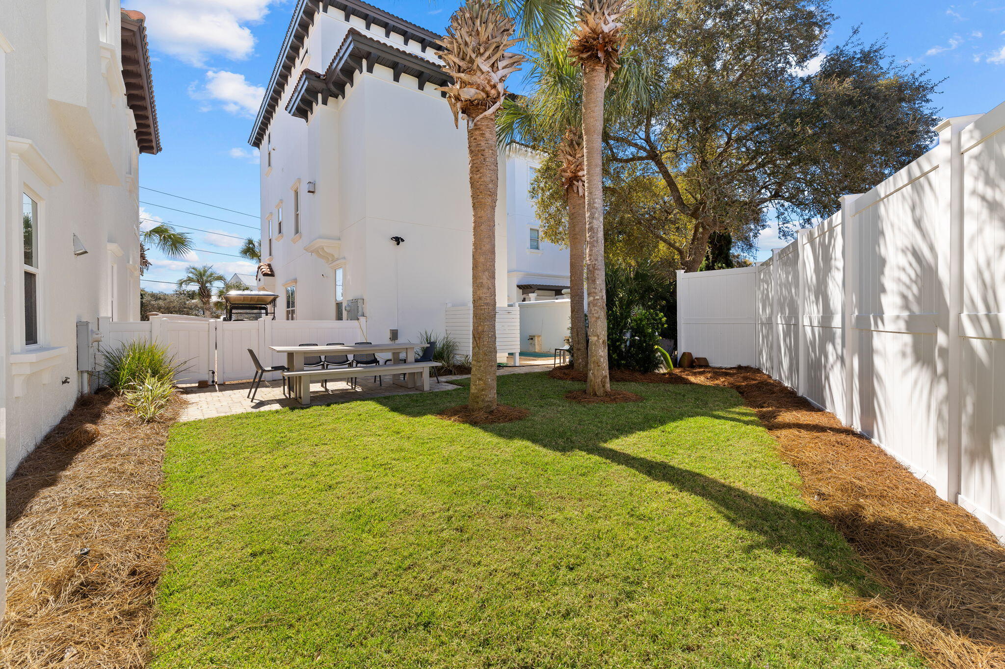 PALMEIRA VILLAS - Residential