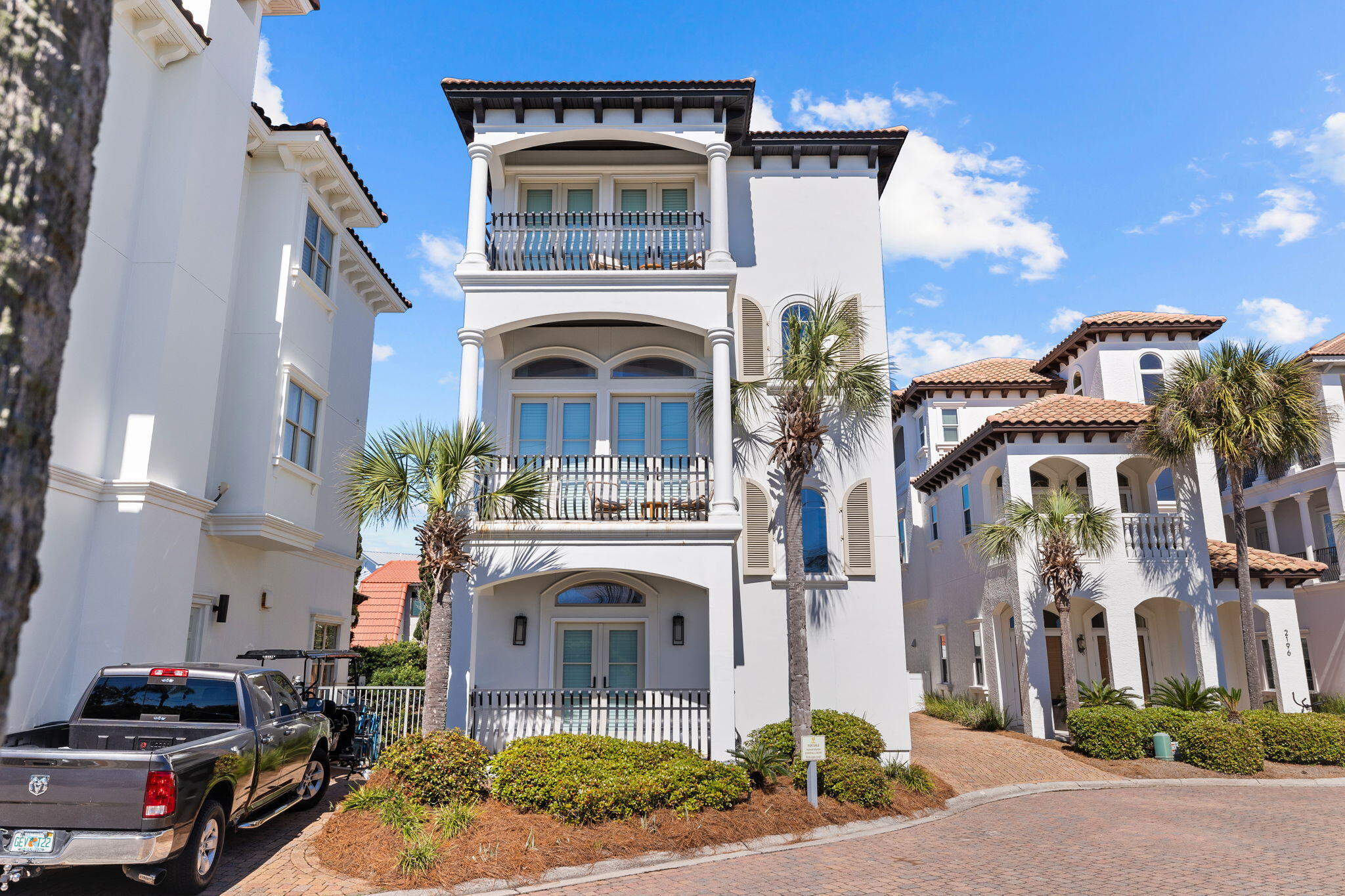 PALMEIRA VILLAS - Residential