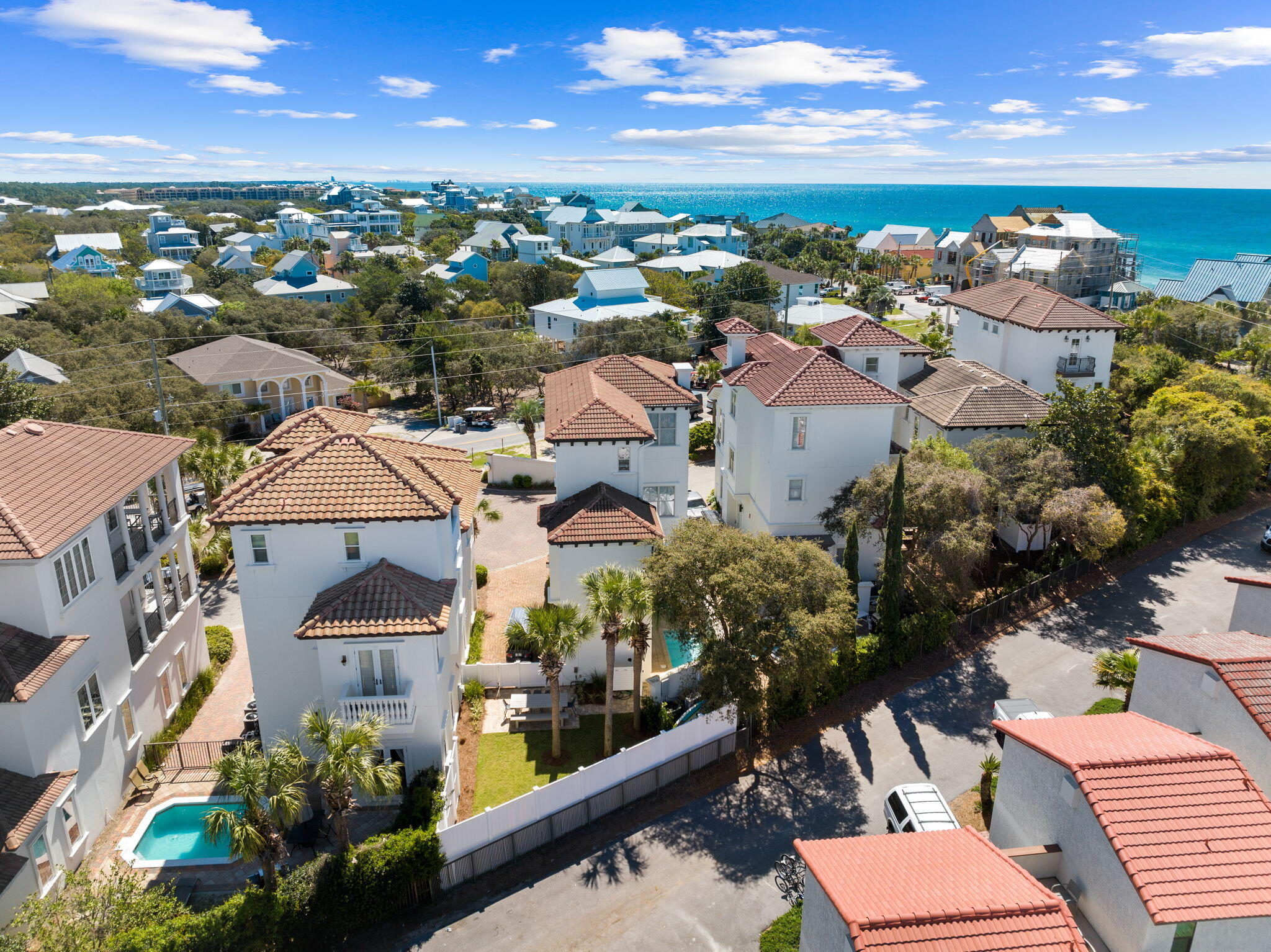 PALMEIRA VILLAS - Residential