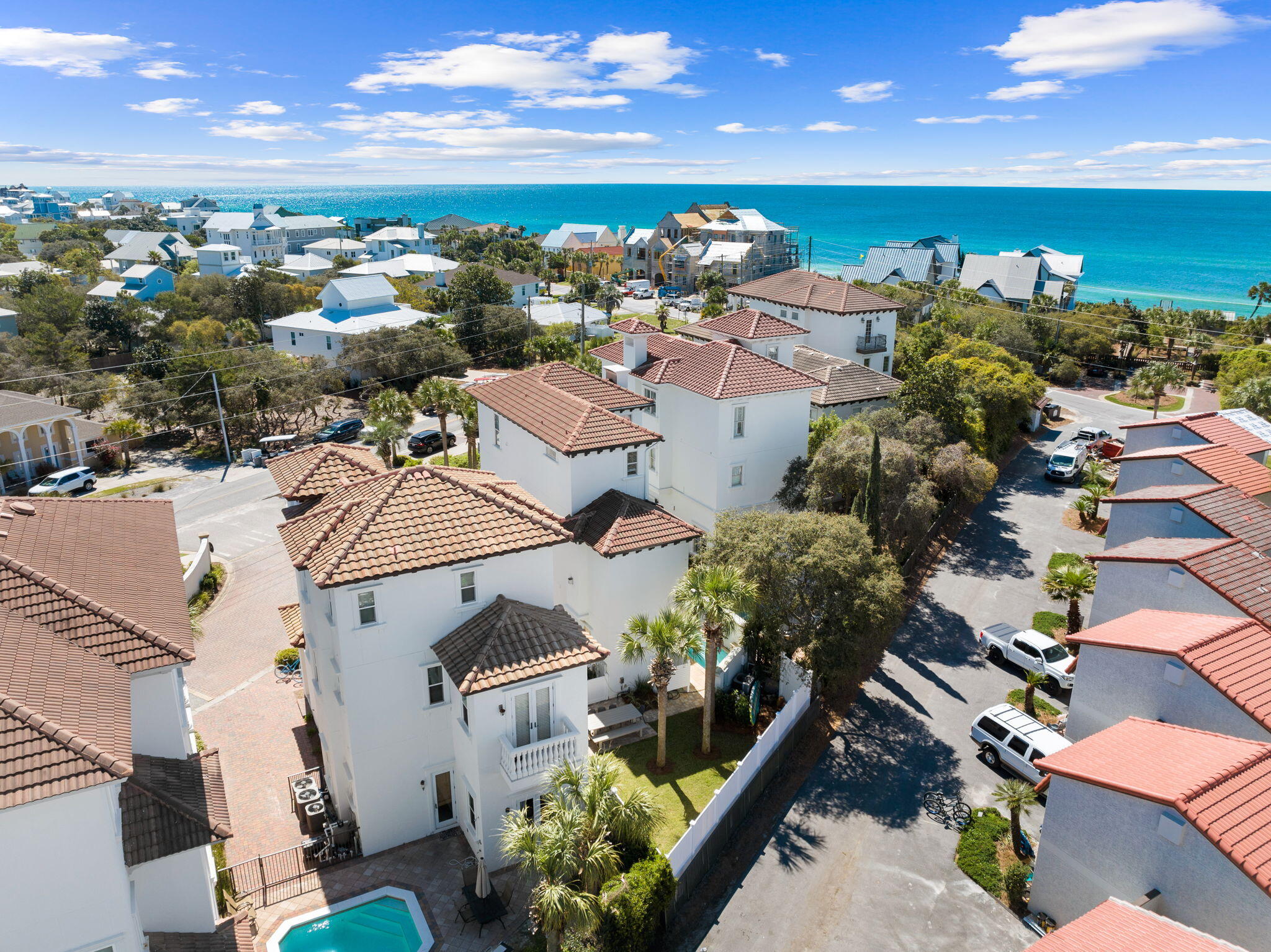 PALMEIRA VILLAS - Residential