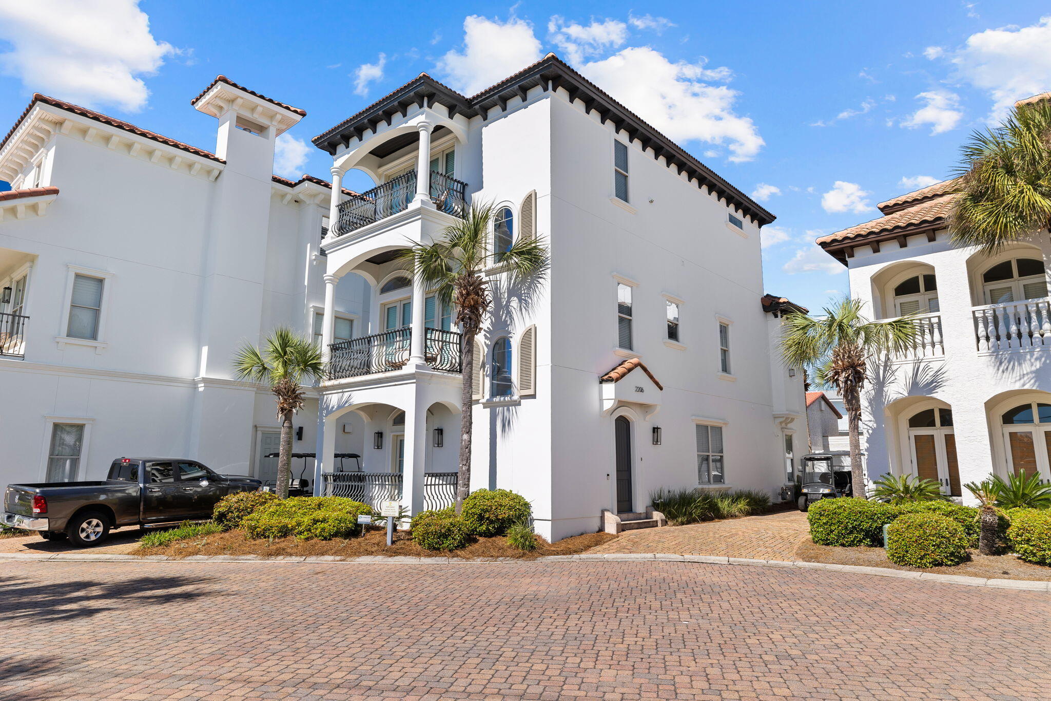 PALMEIRA VILLAS - Residential