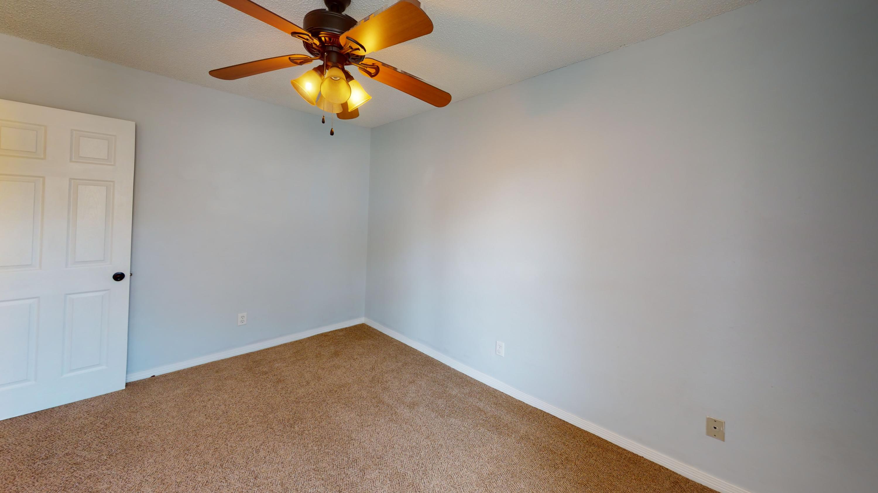 ASHLAND MANOR - Residential