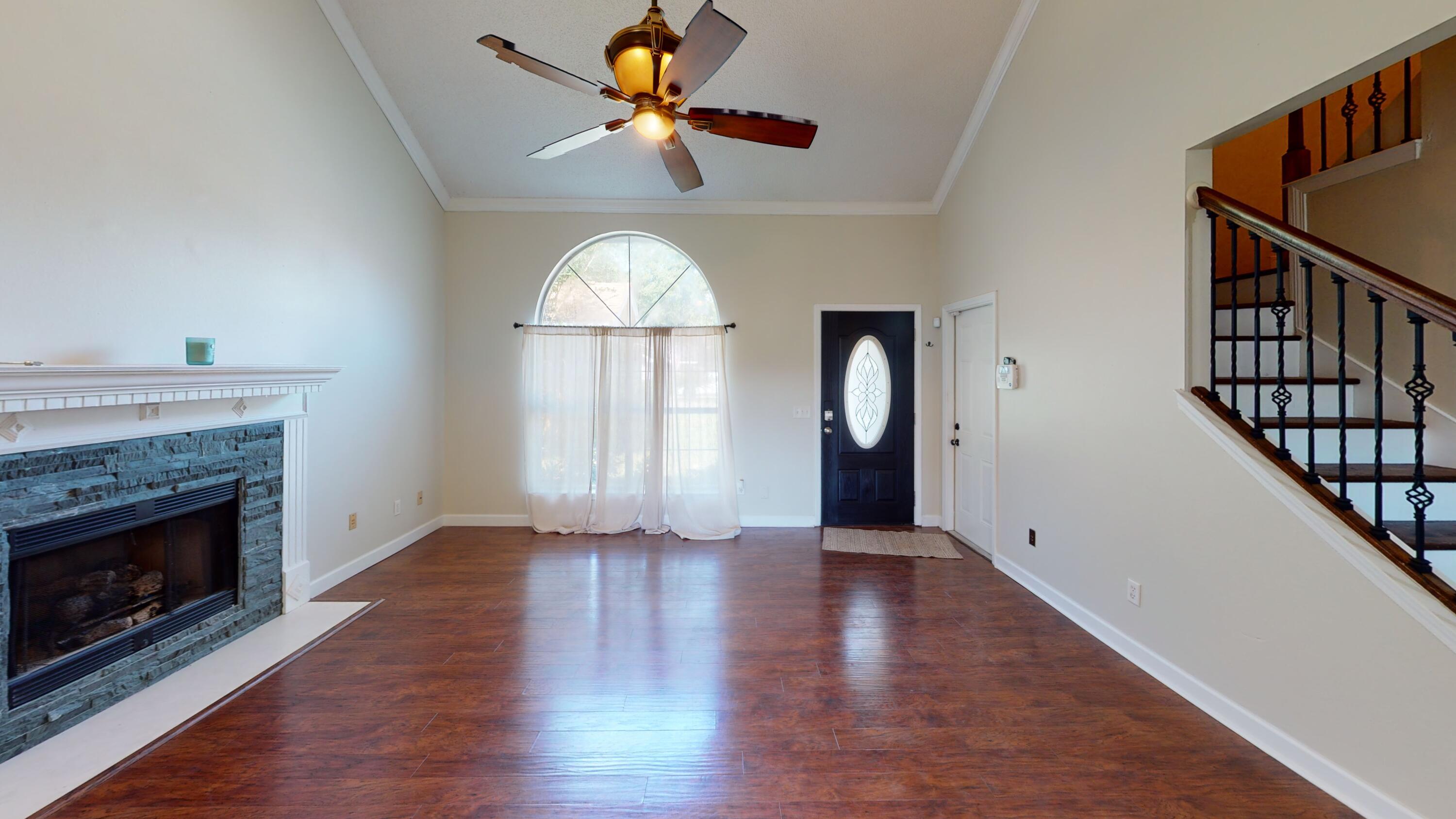 ASHLAND MANOR - Residential