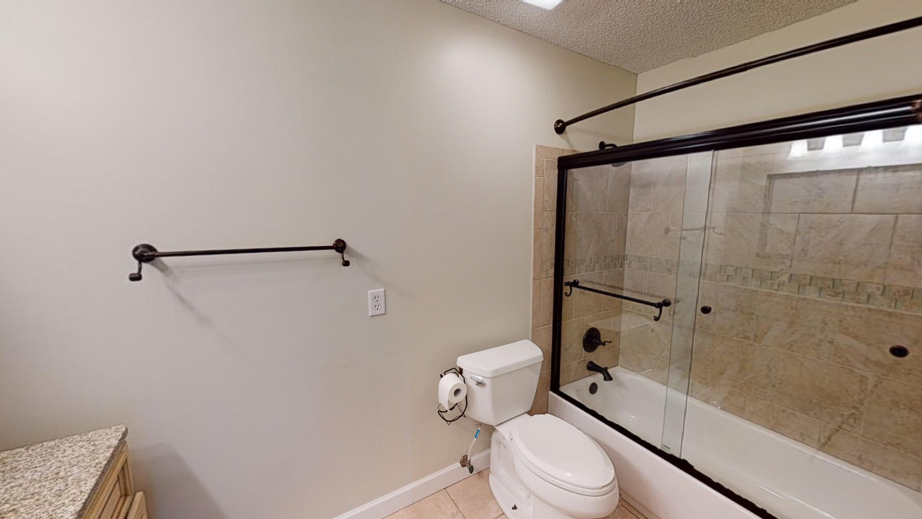 ASHLAND MANOR - Residential