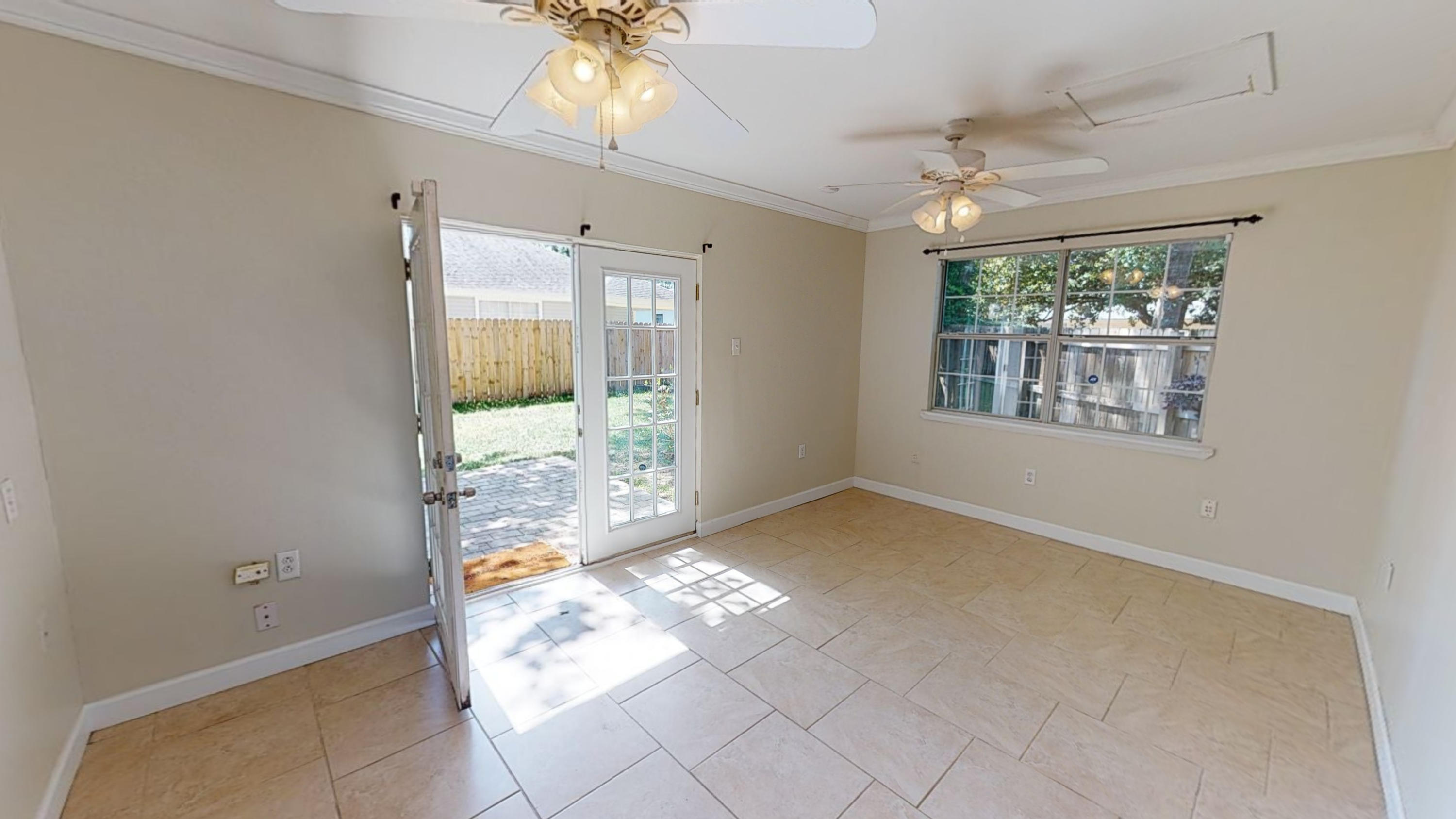 ASHLAND MANOR - Residential