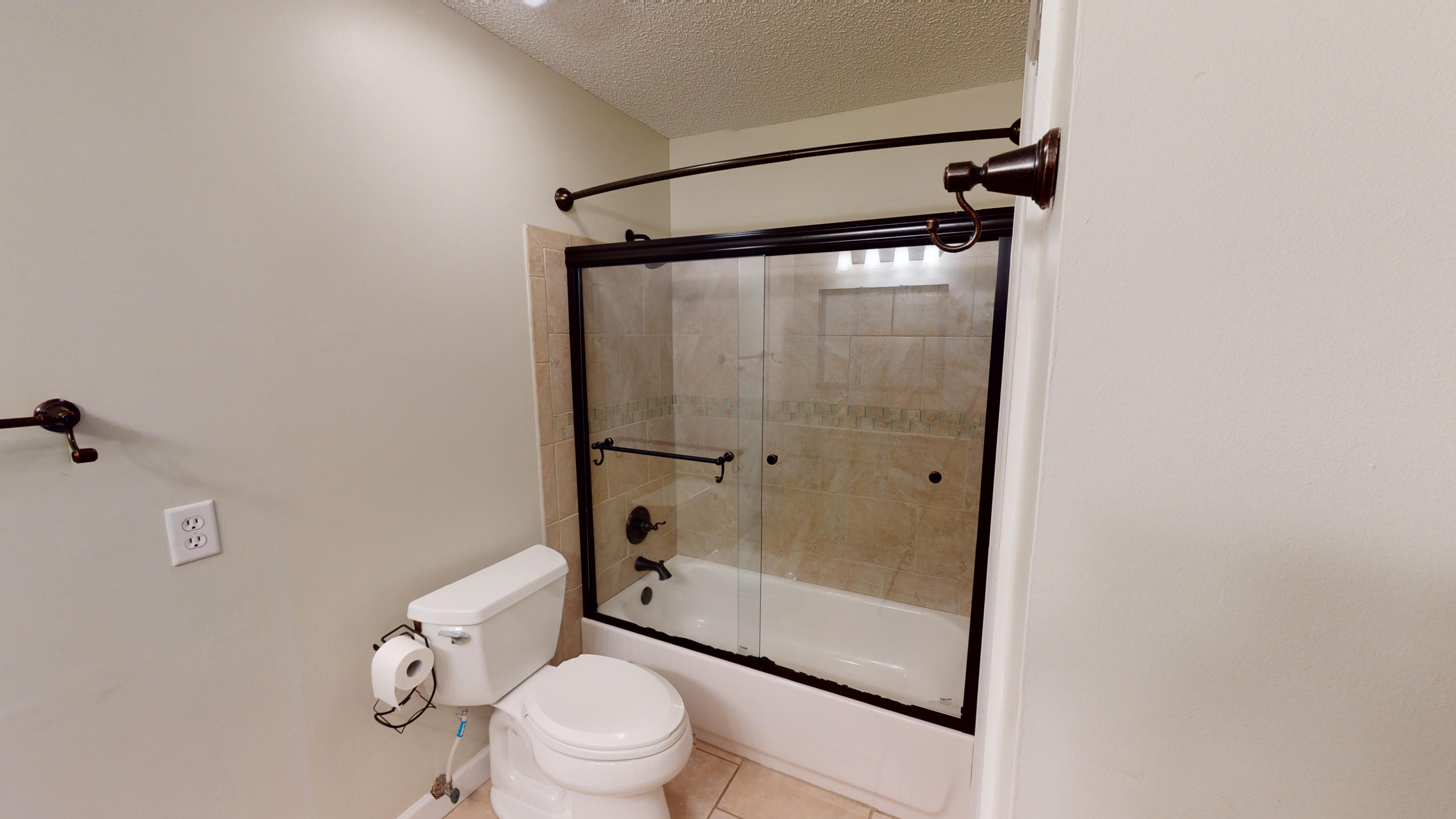 ASHLAND MANOR - Residential