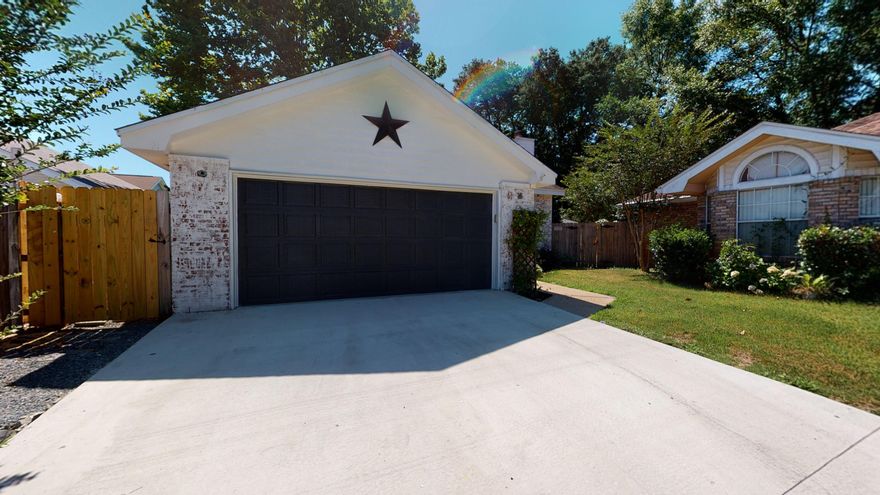 BRAND NEW ROOF!!!  This charming home tucked in a quiet cul de sac features an updated kitchen overlooking a privacy fenced backyard completed with an amazing treehouse!  Three bedrooms with a downstairs master and close to bases, shopping, ballparks, and more.  The home also features a separate room off of the kitchen which could be used as an office or just as a spot to read and relax. The exterior of the home has just been updated and a brand new driveway has been poured.  New roof, new cabinets, new paint, new fixtures, new shower door, refinished fireplace, and so much more! Make your appointment today!