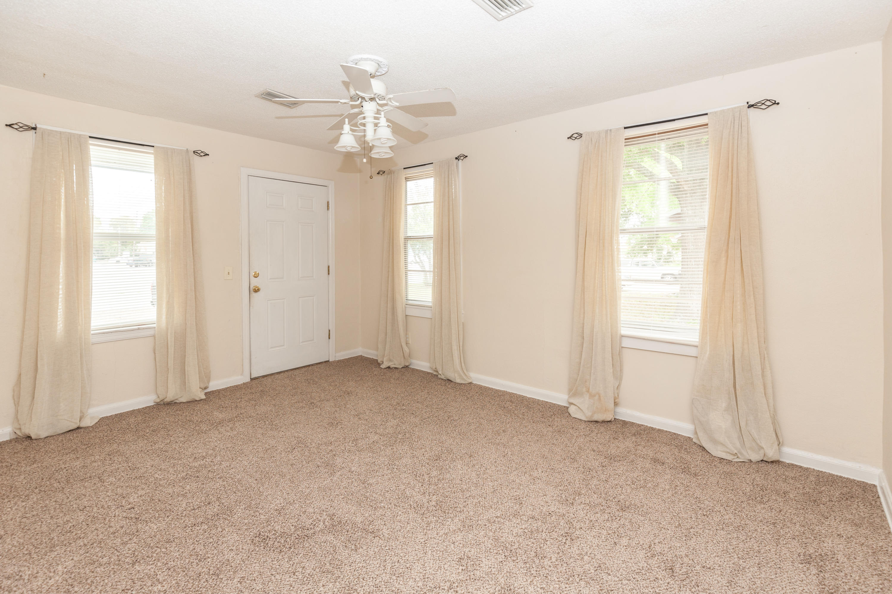 GARNIER BEACH - Residential