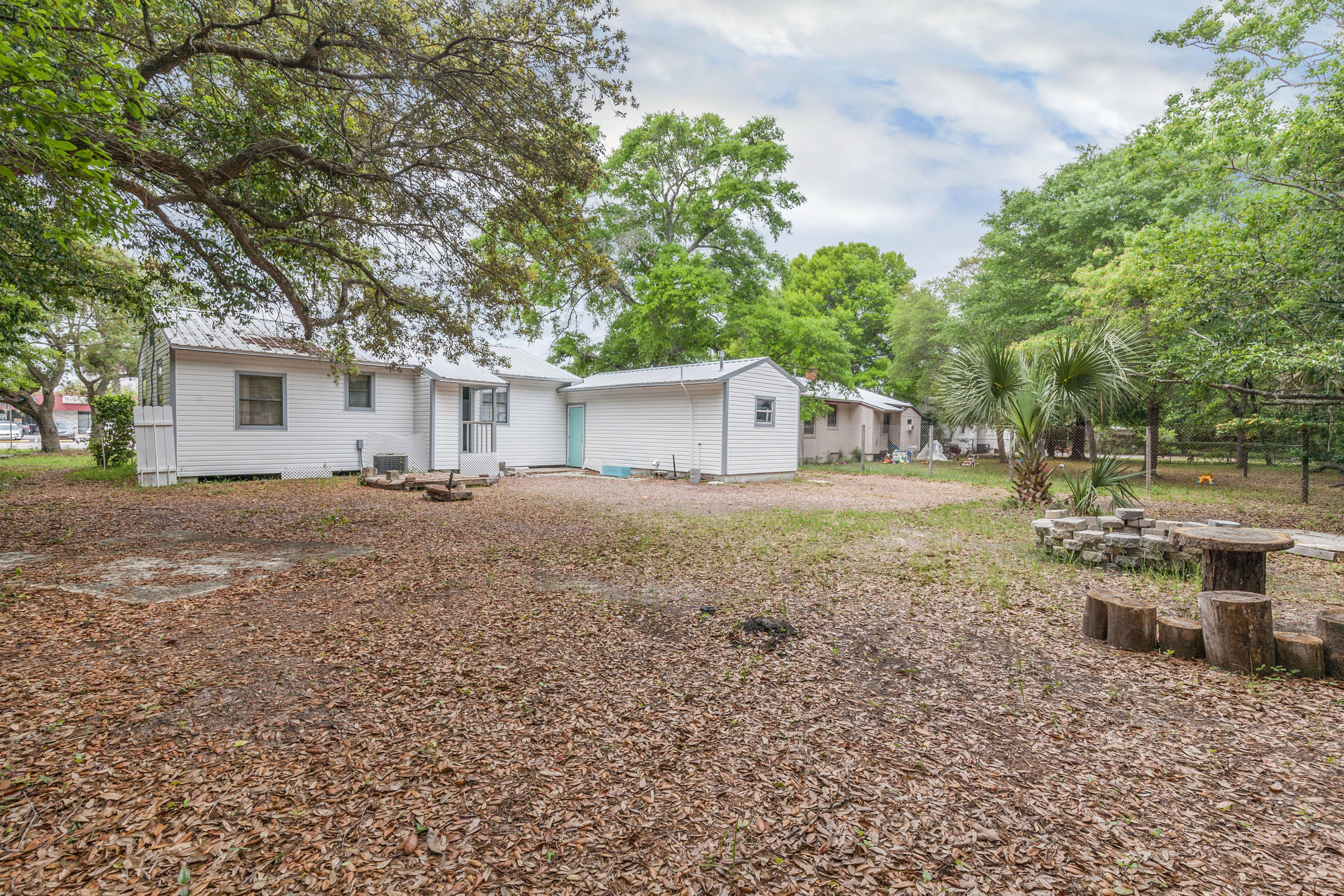 GARNIER BEACH - Residential