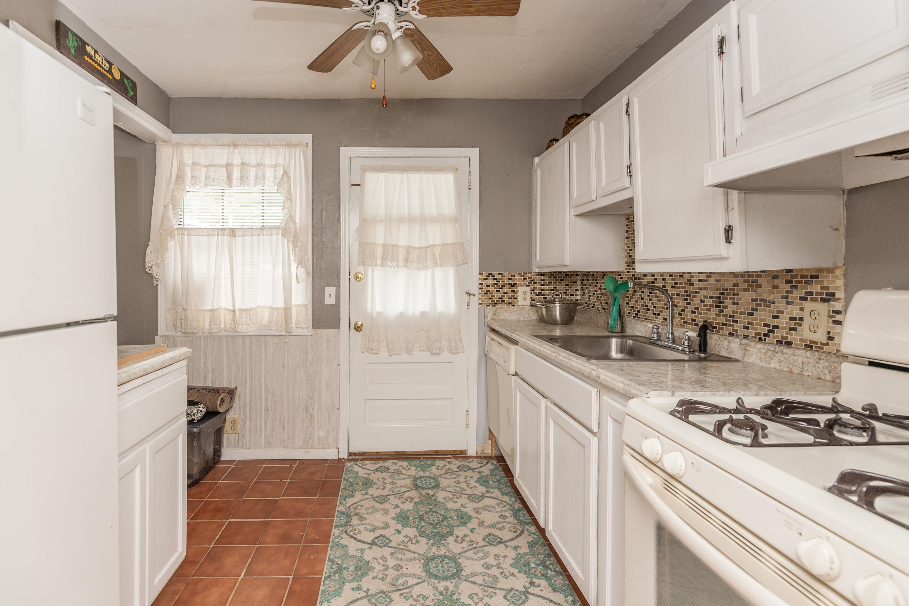 GARNIER BEACH - Residential