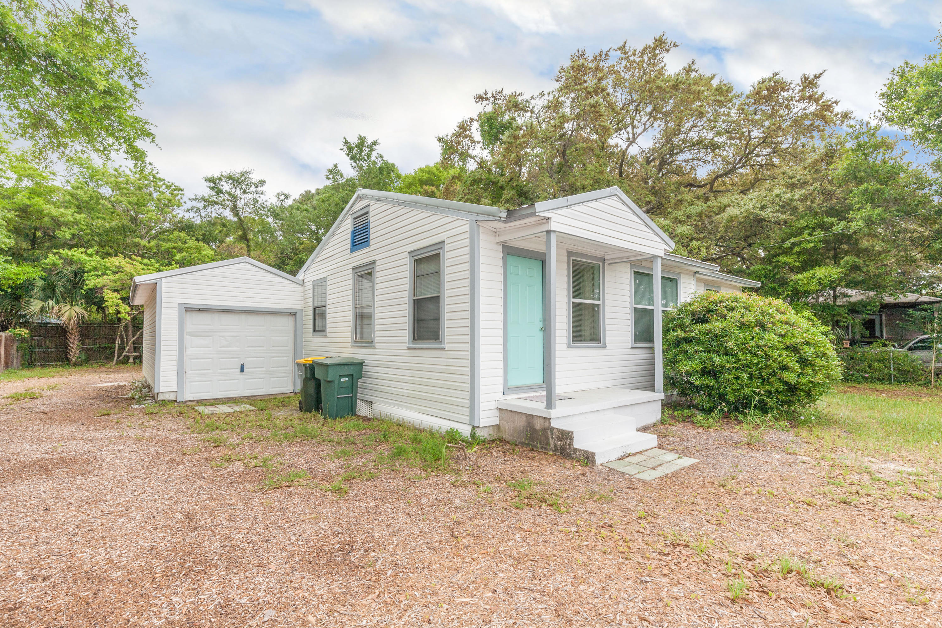 GARNIER BEACH - Residential