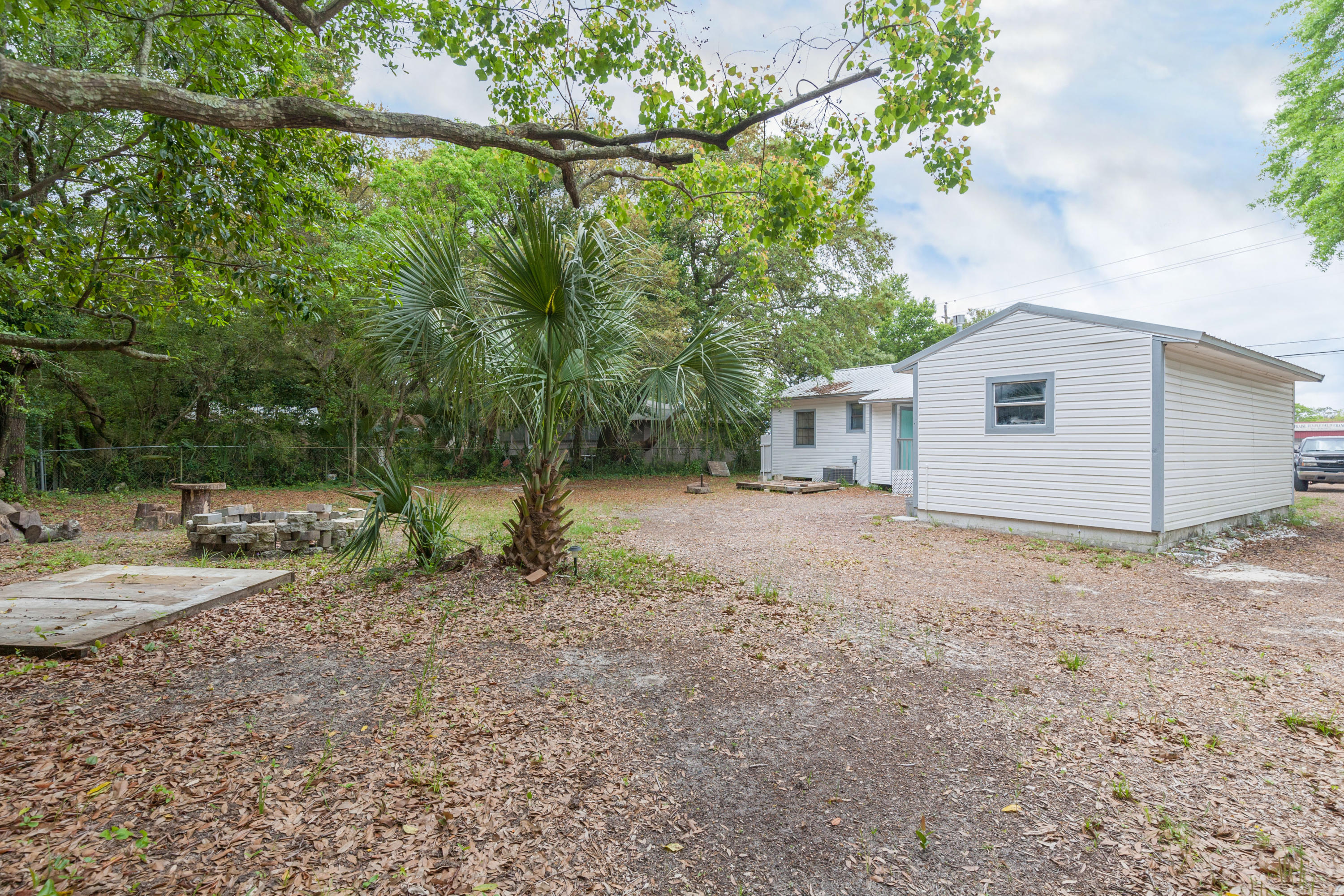 GARNIER BEACH - Residential