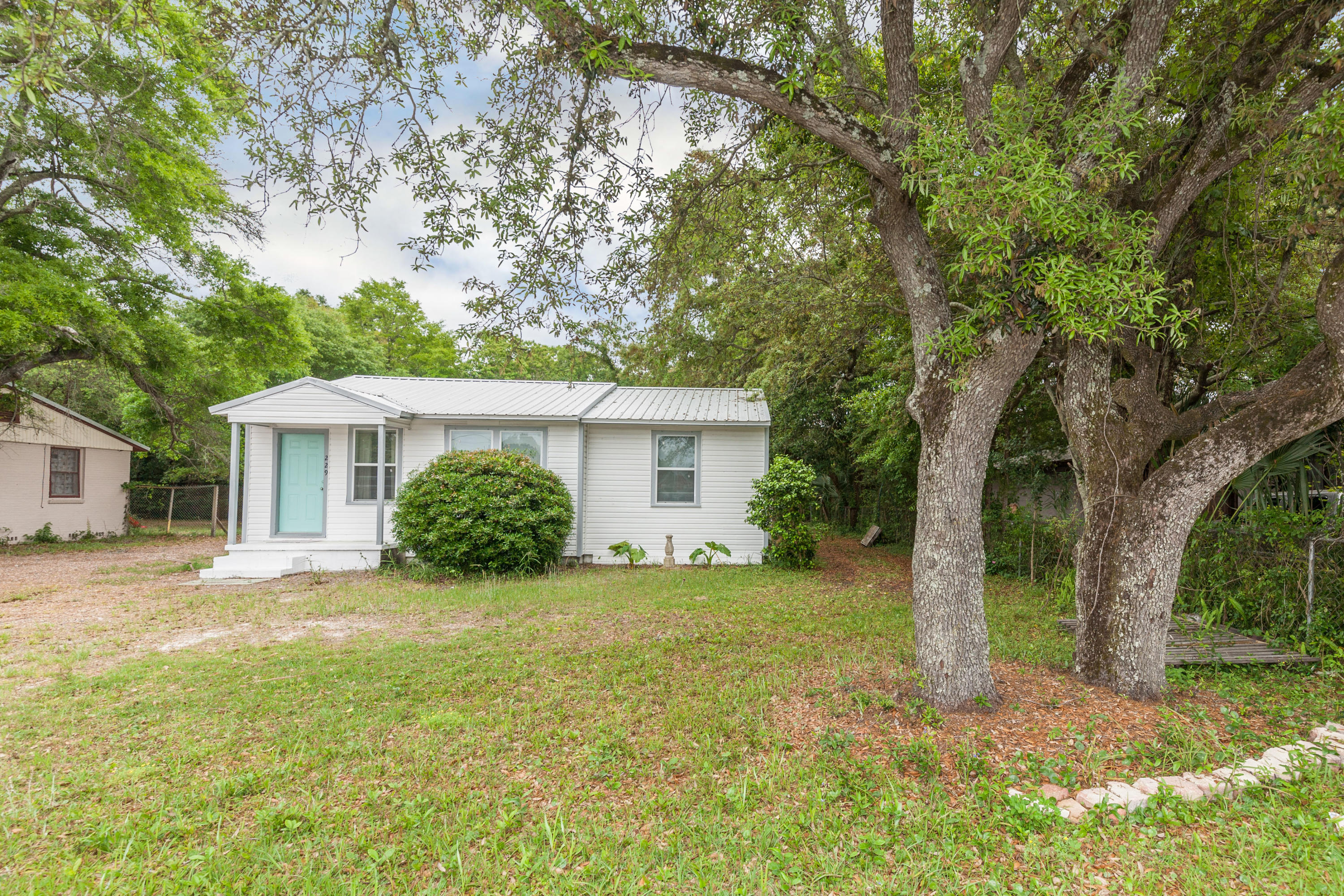 GARNIER BEACH - Residential