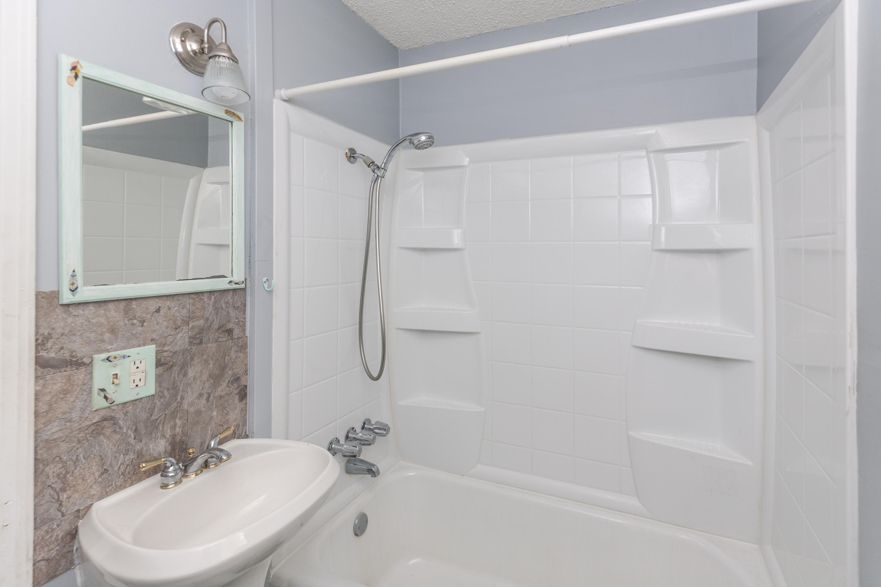 GARNIER BEACH - Residential