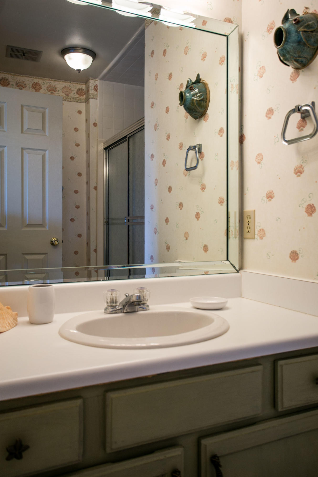 SANDPRINTS CONDO - Residential